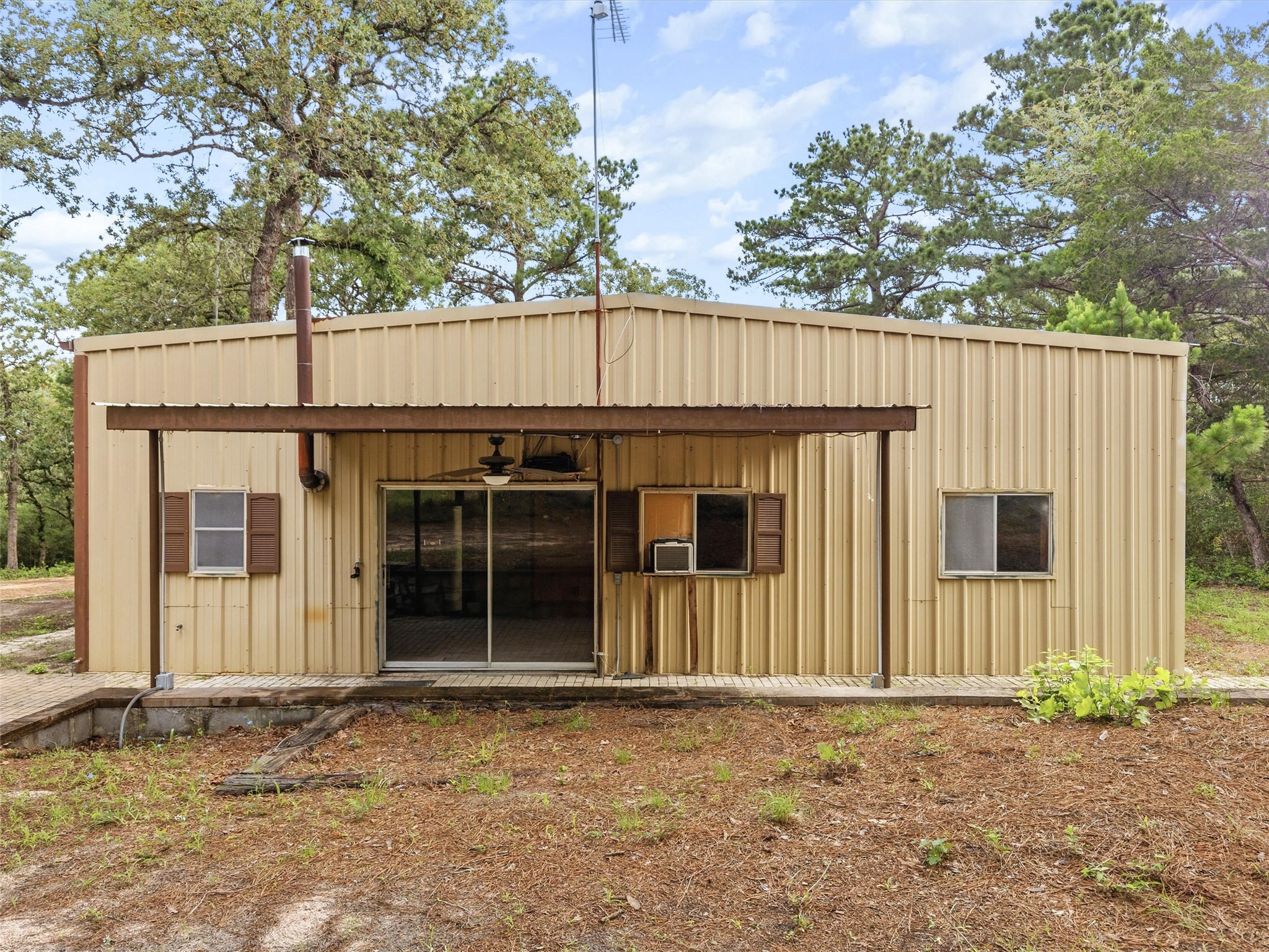 main property photo 3