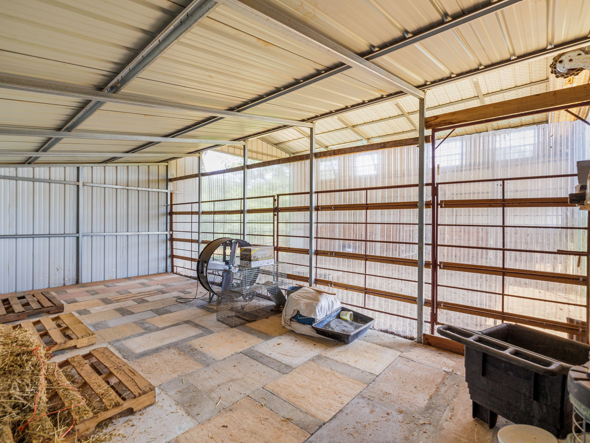 main property photo 35