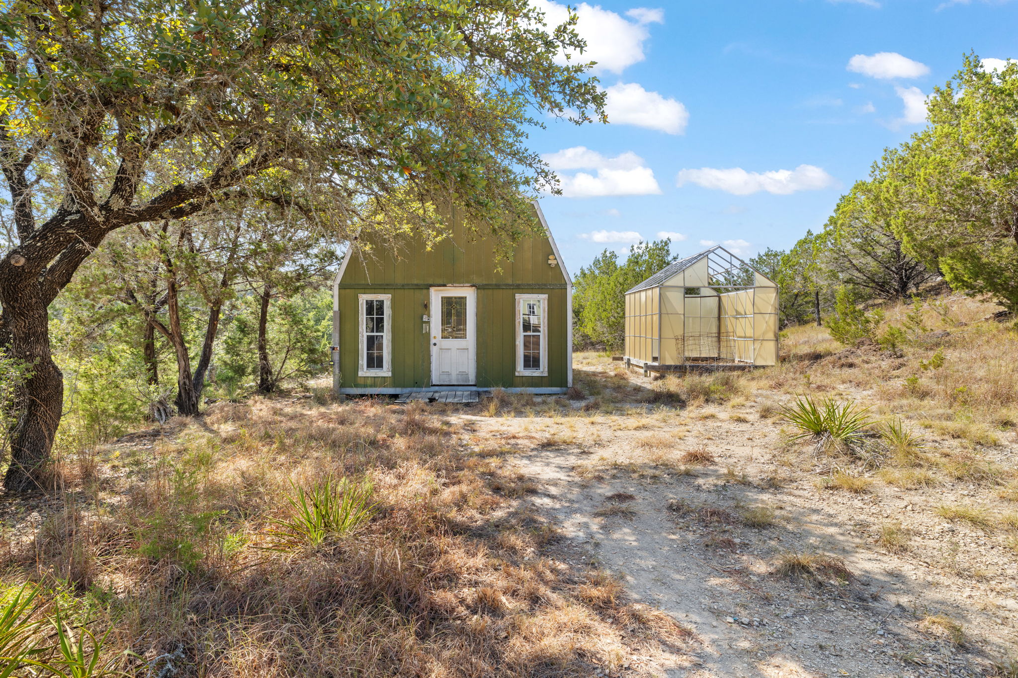 main property photo 27