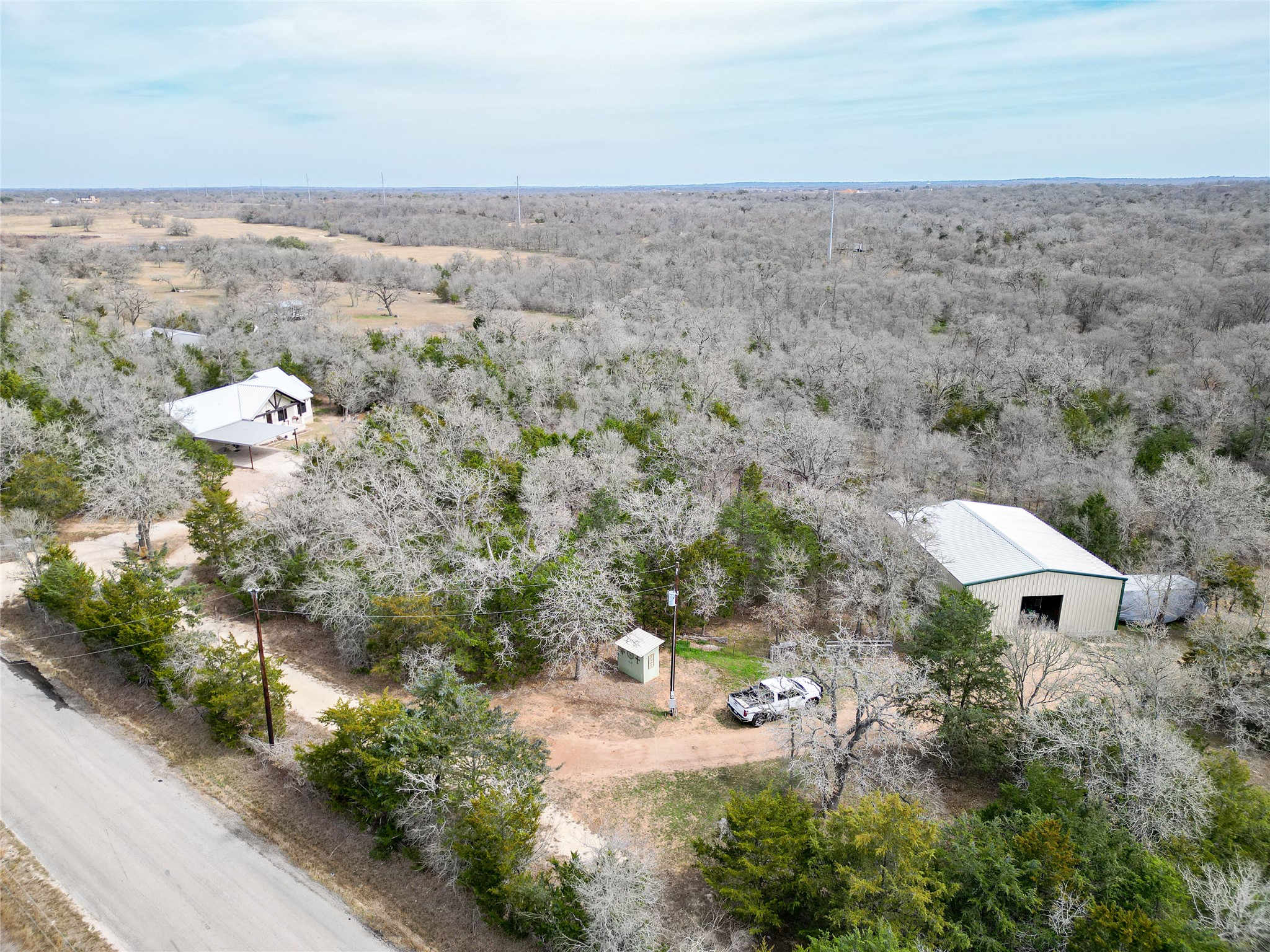main property photo 32