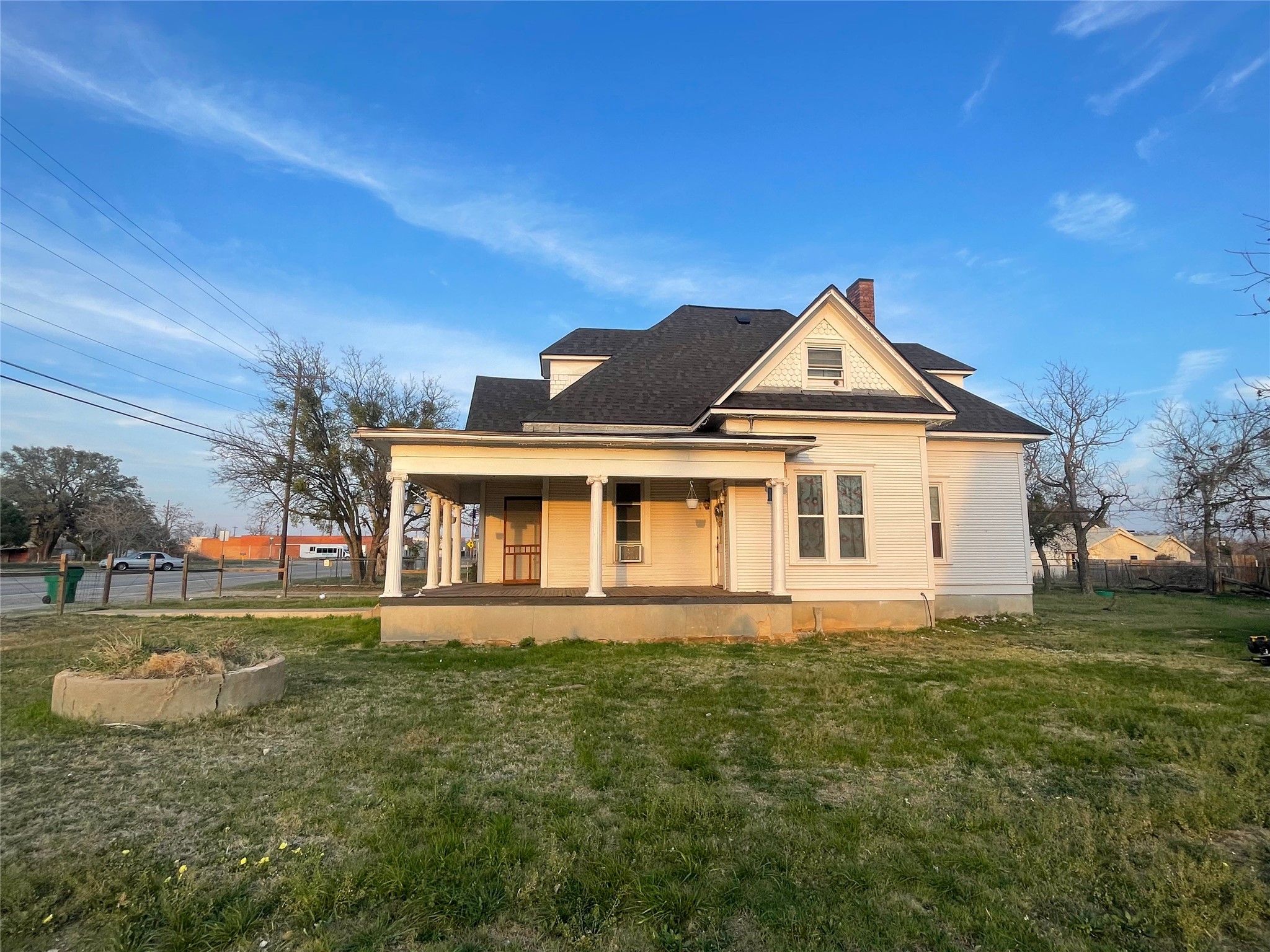main property photo 2