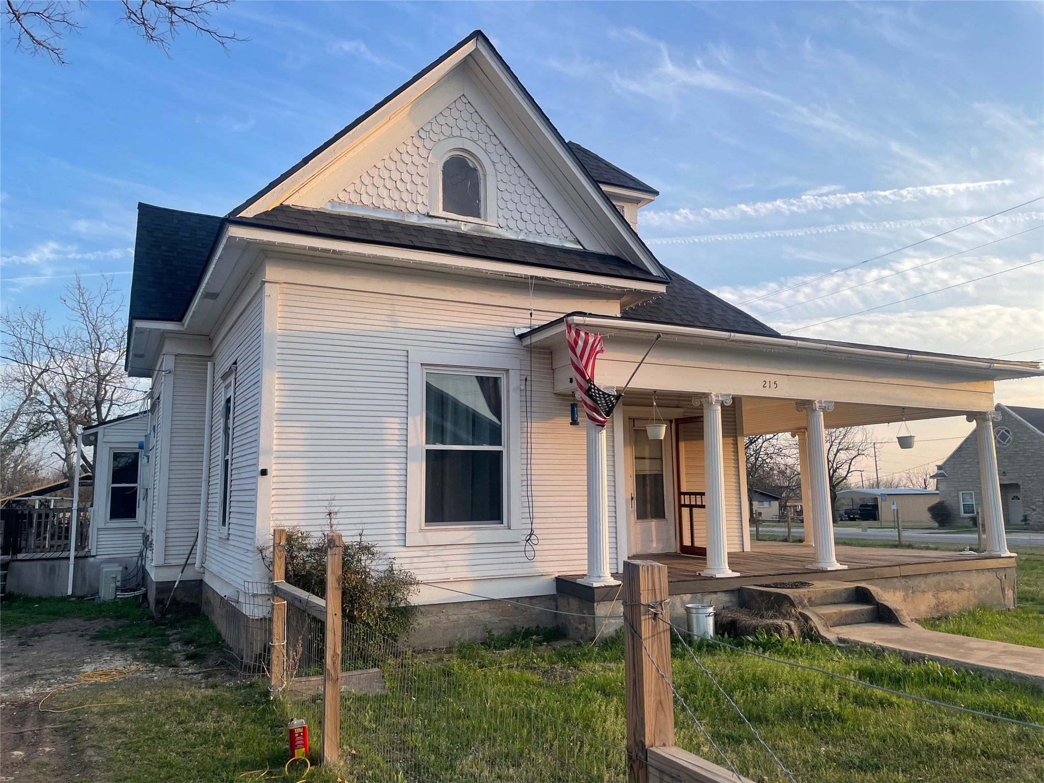 main property photo 4