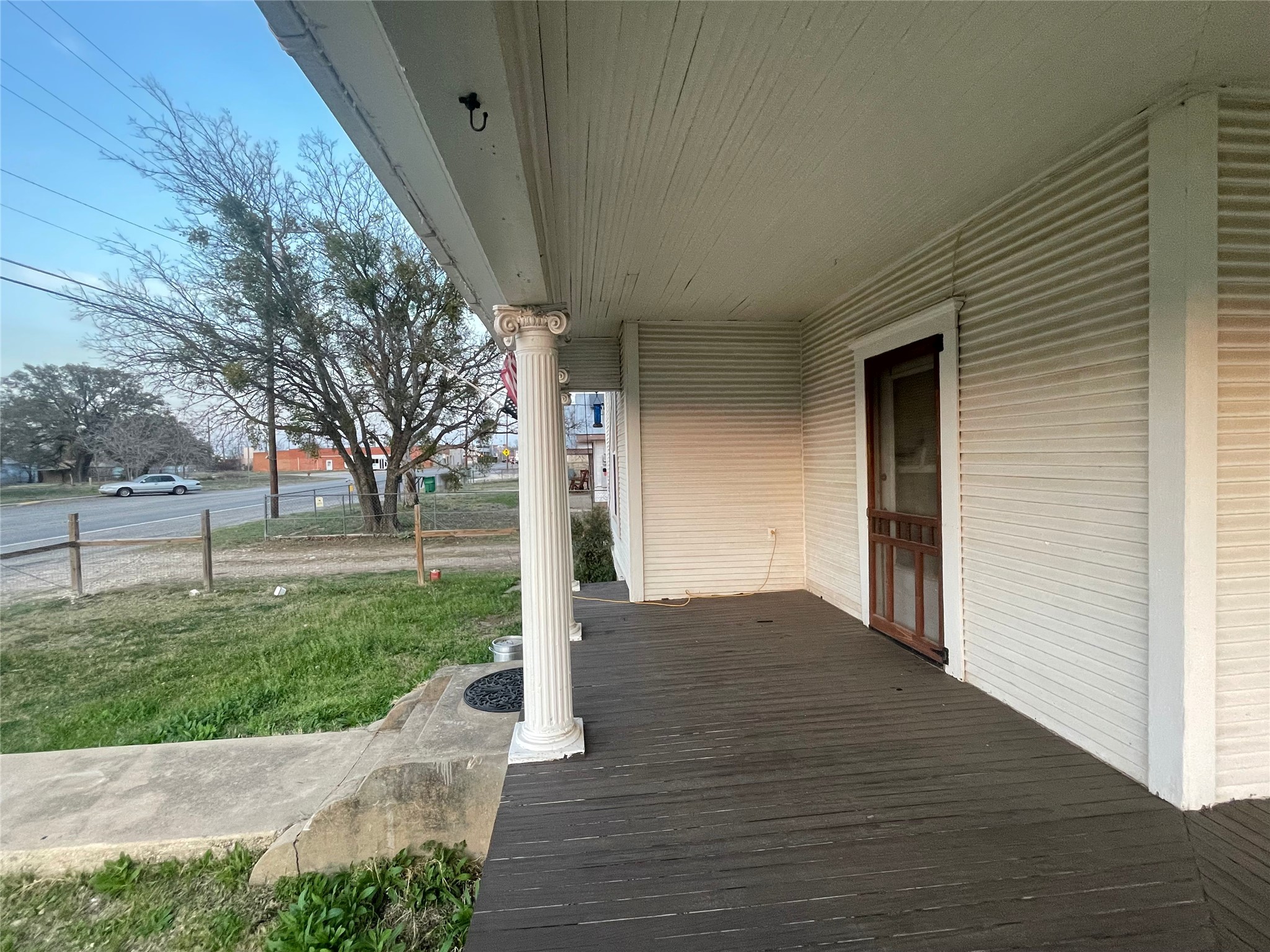 main property photo 5