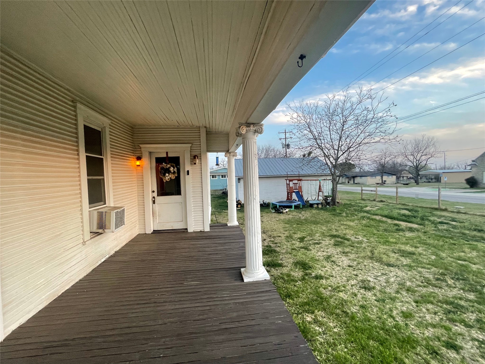 main property photo 7