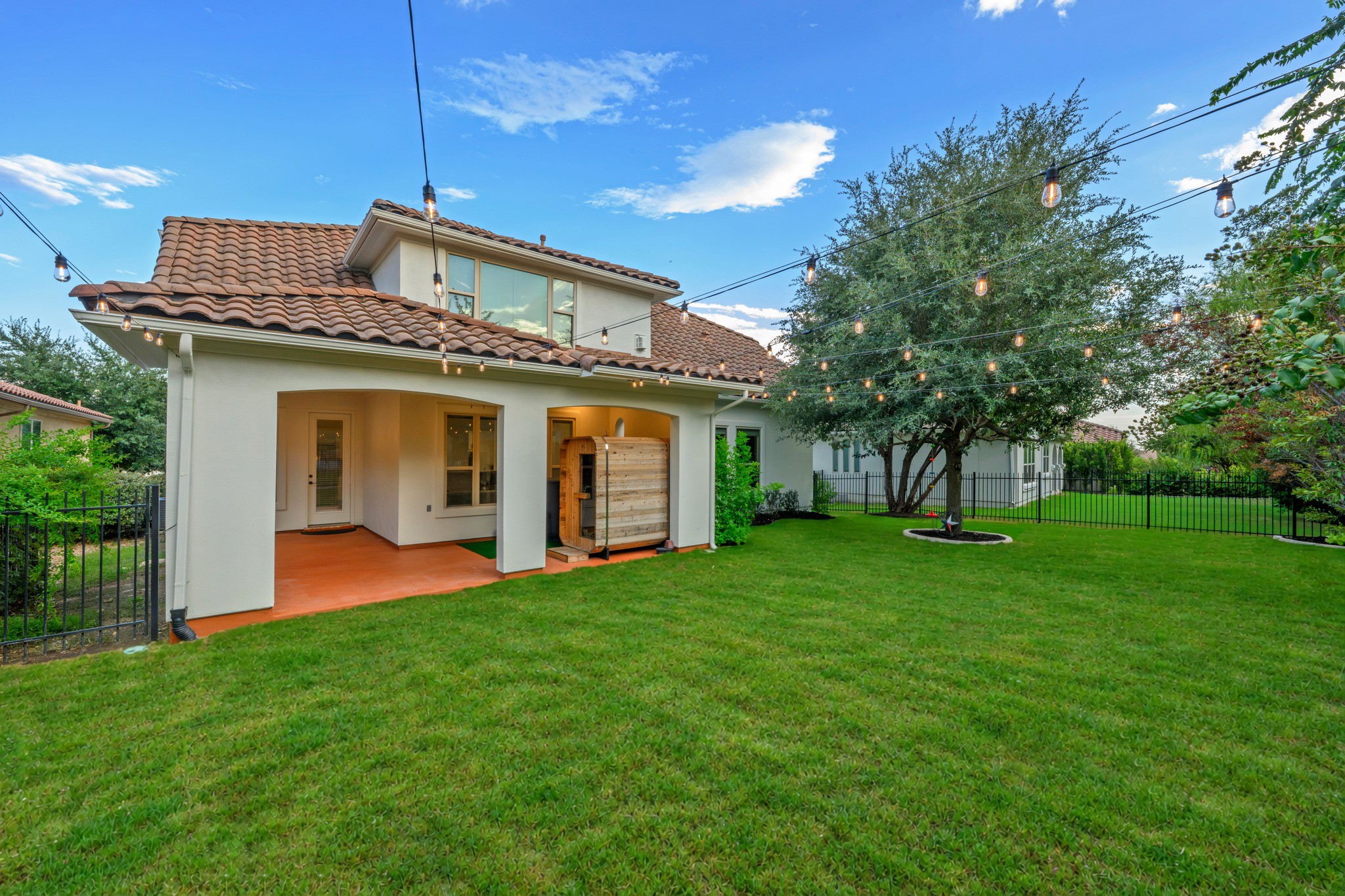 main property photo 31