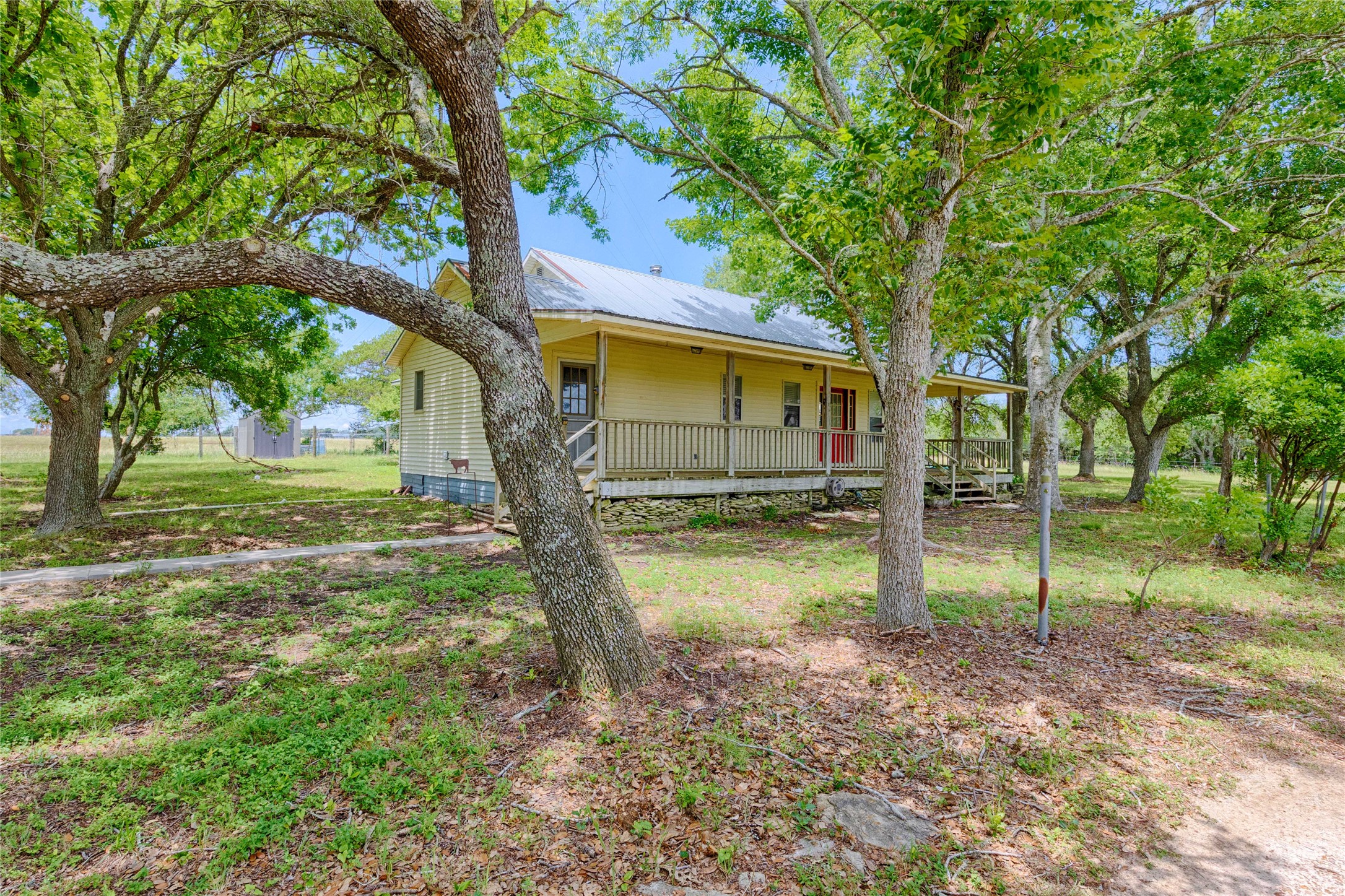 main property photo 25