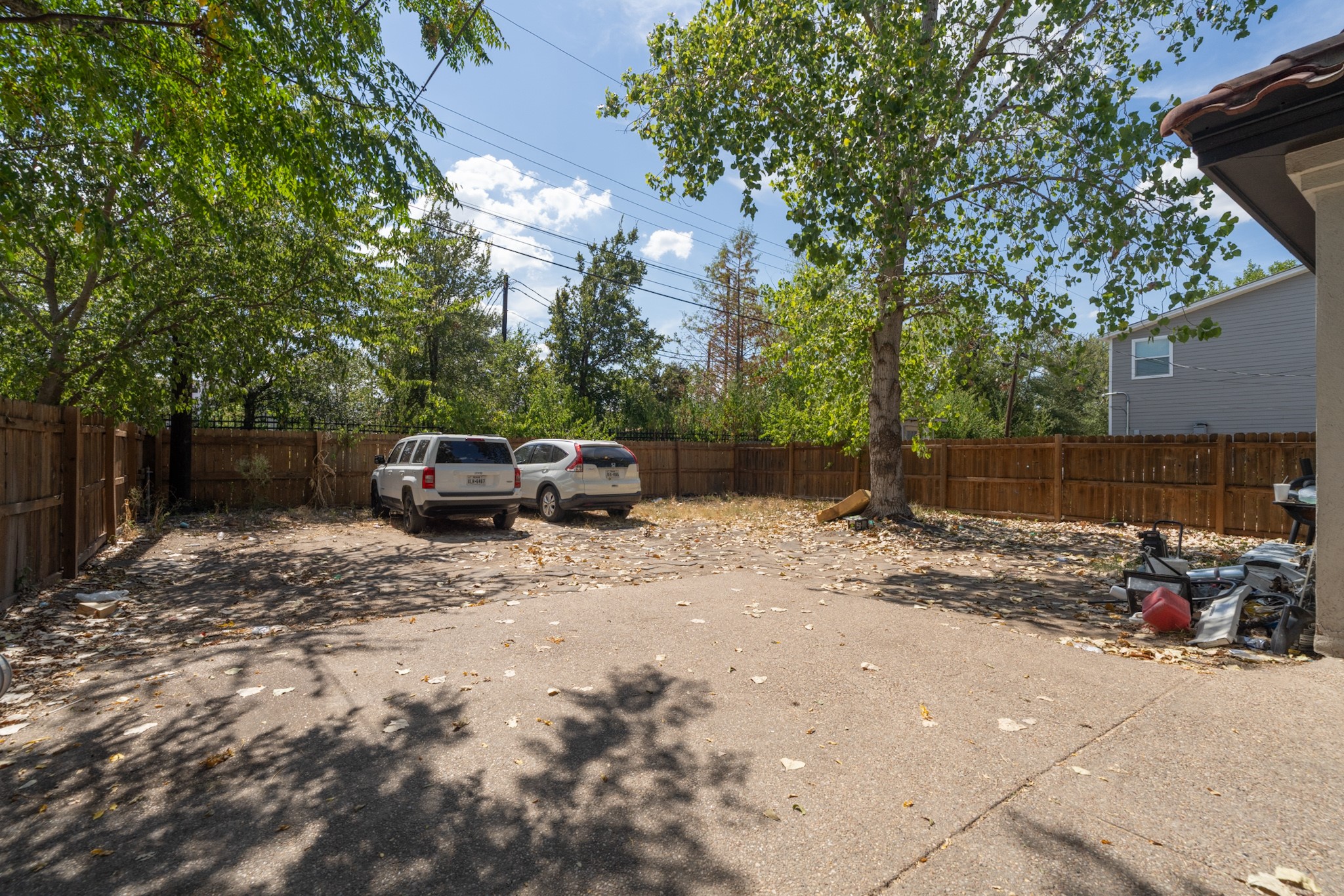 main property photo 14