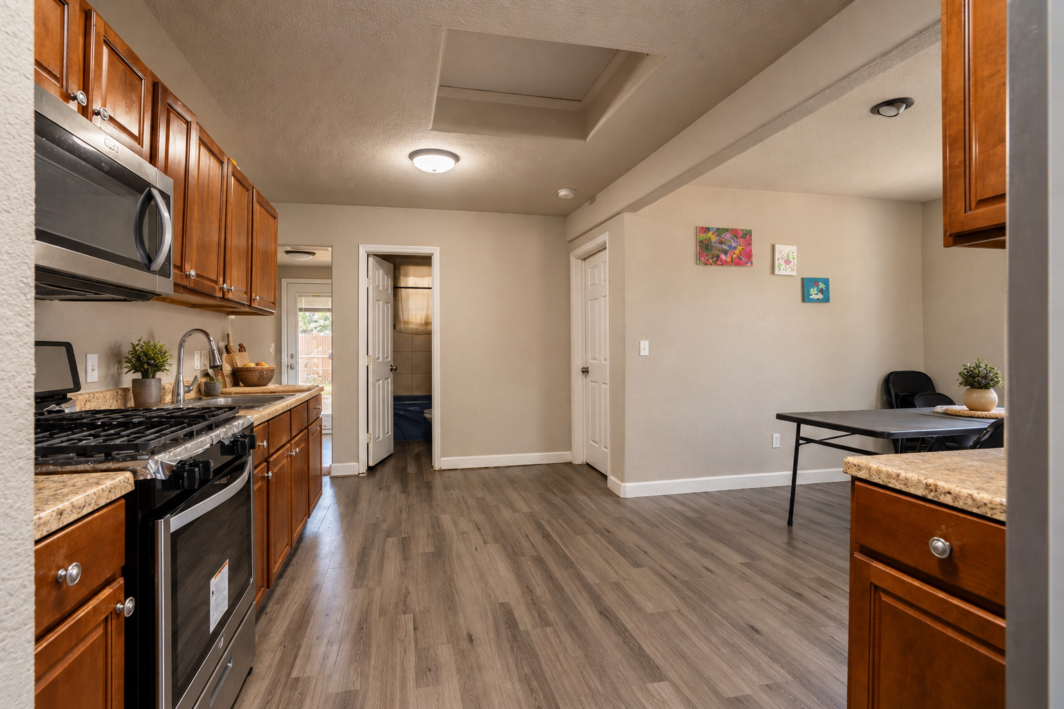 main property photo 17