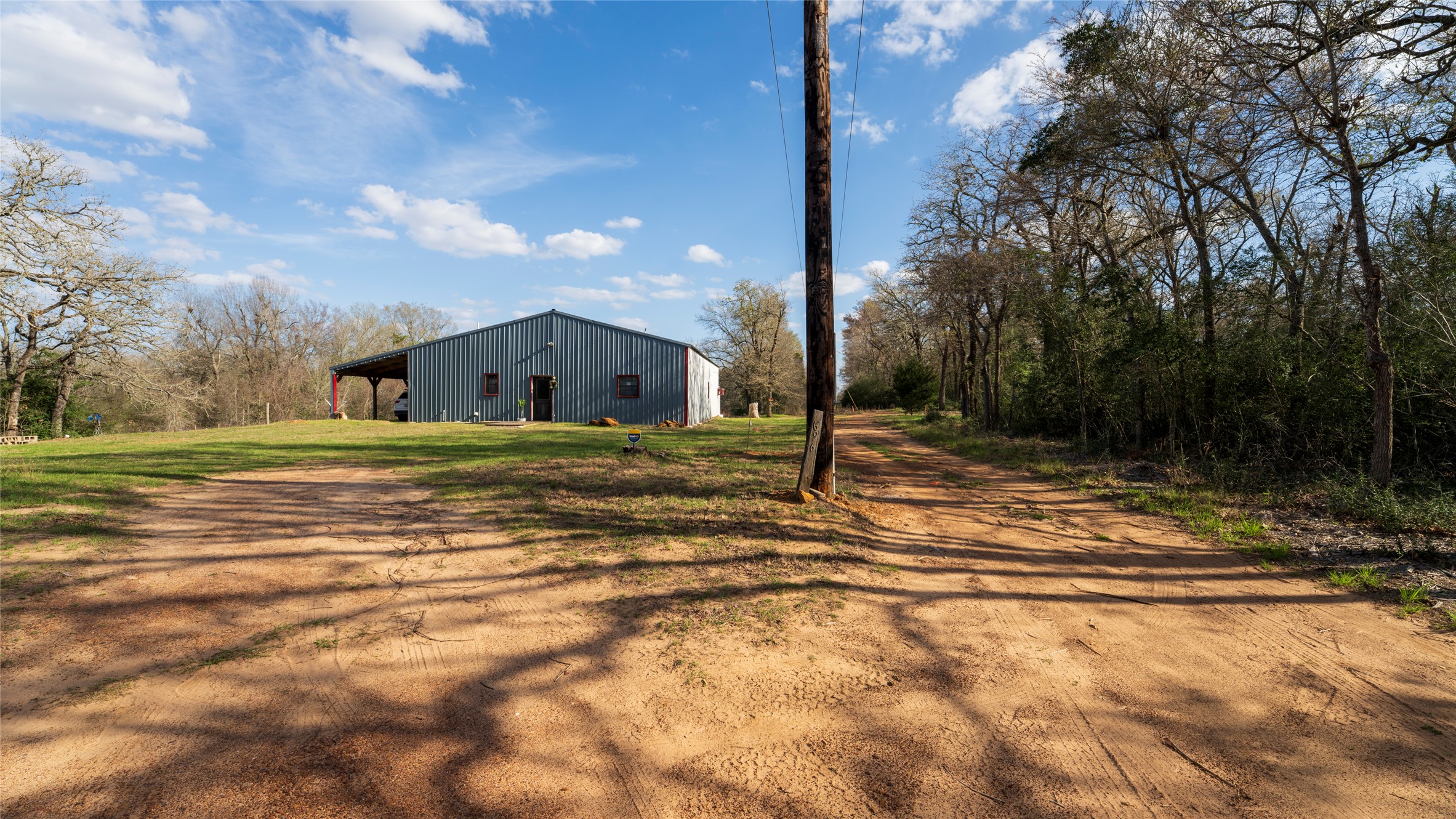main property photo 27