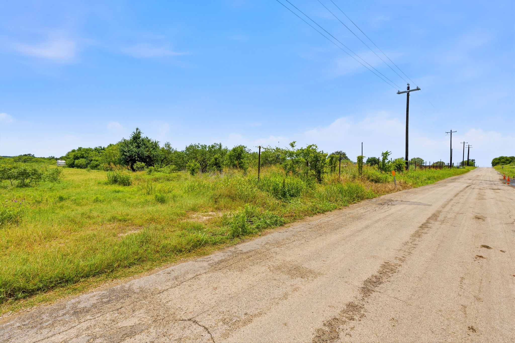 main property photo 23