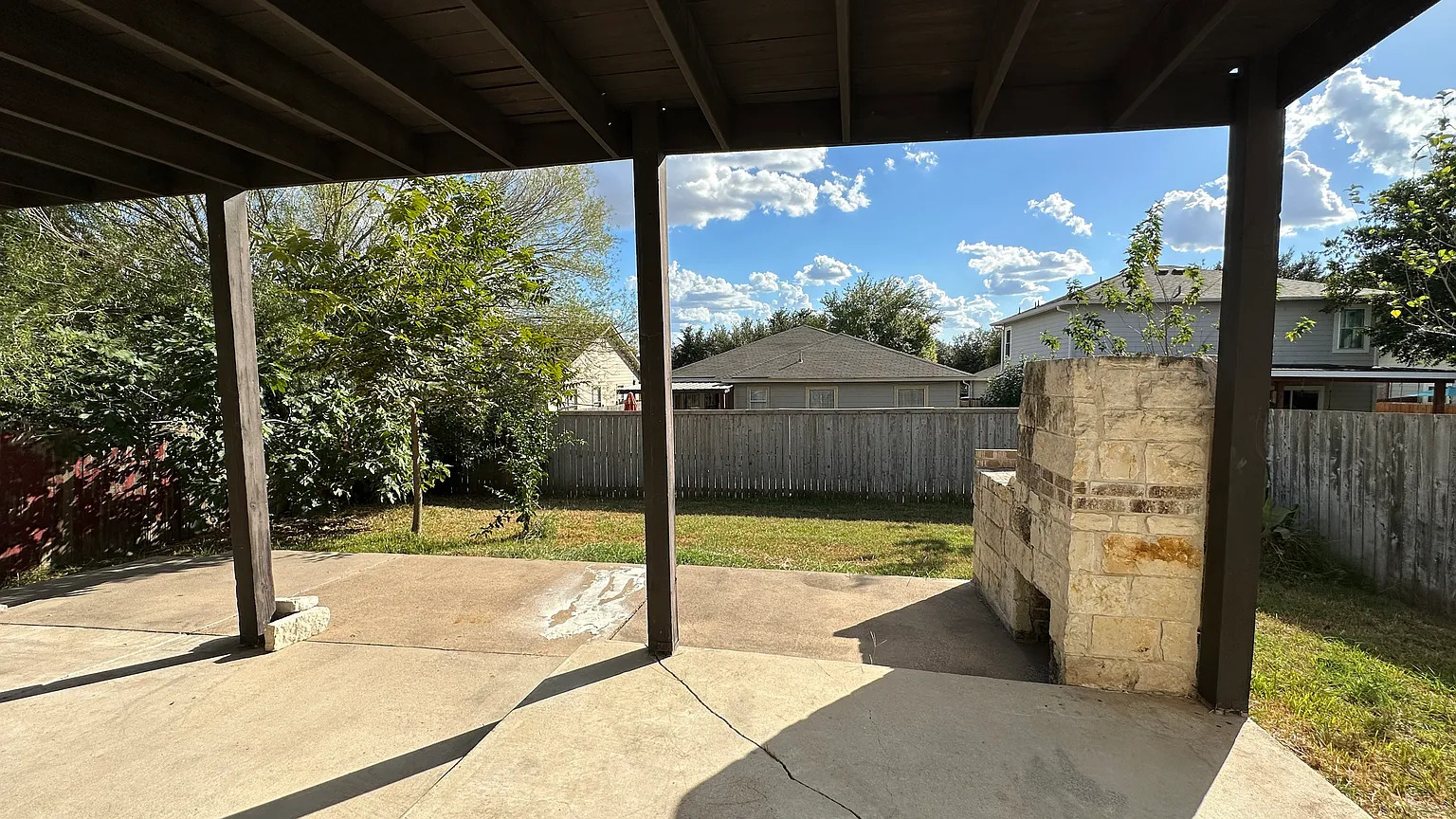 main property photo 13
