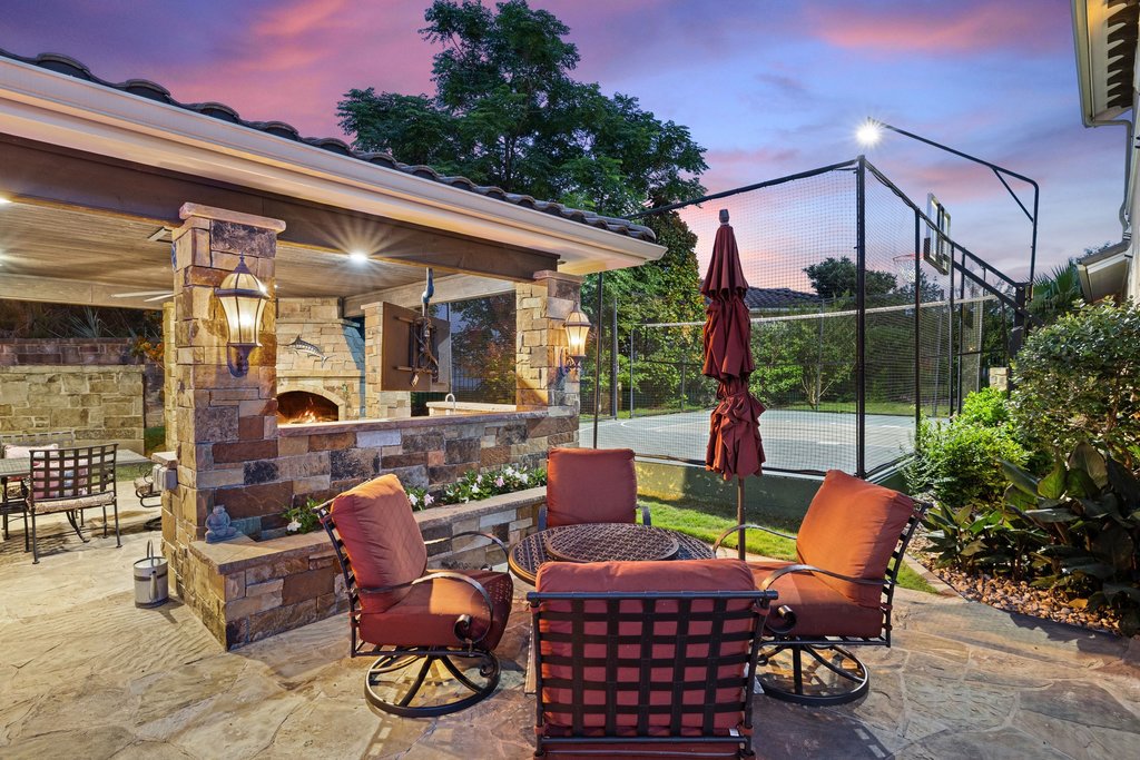 main property photo 33