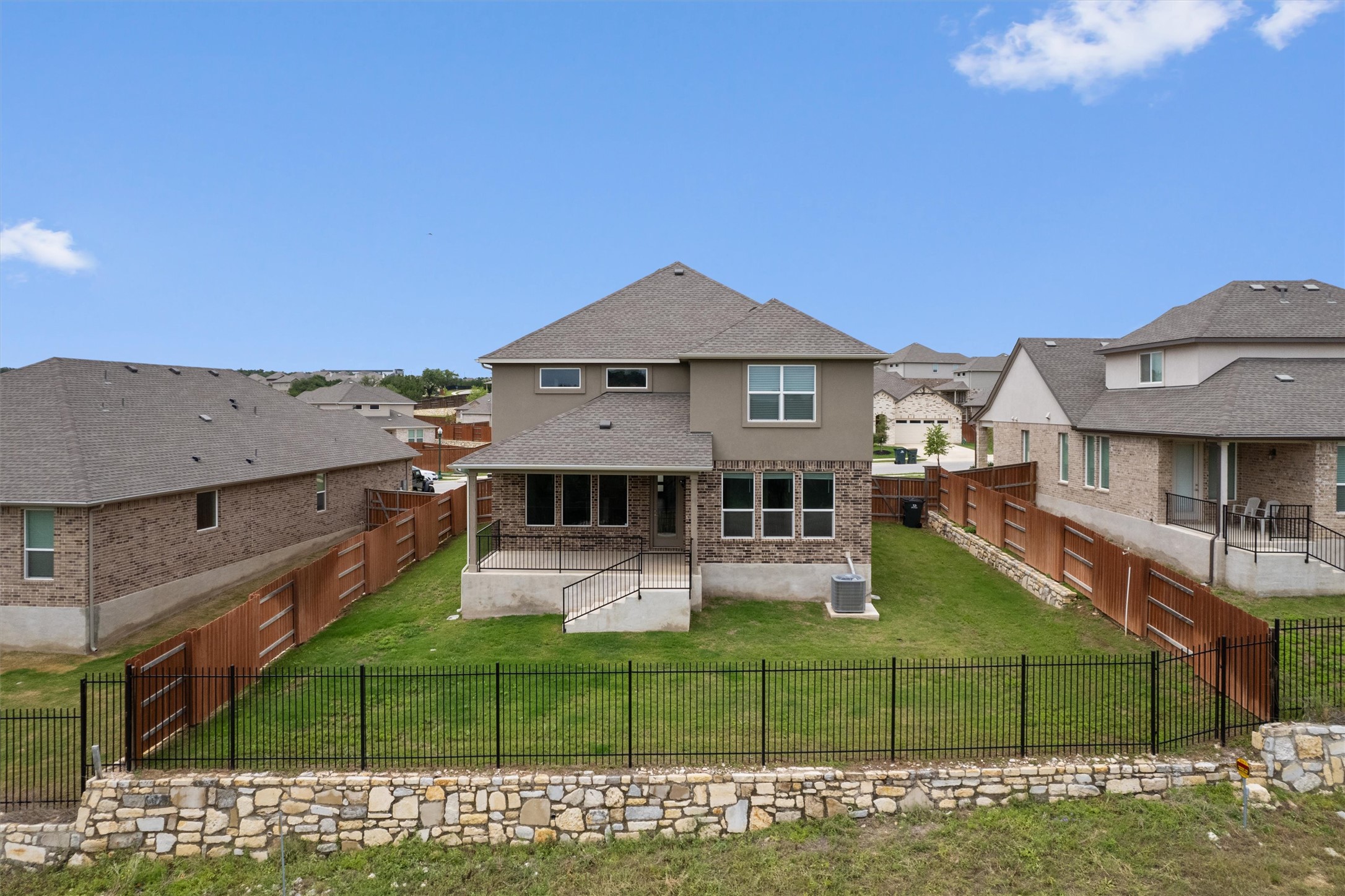 main property photo 35