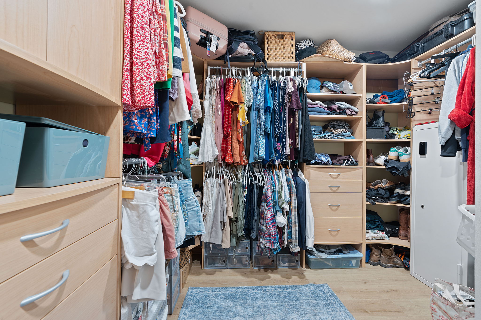 main property photo 24