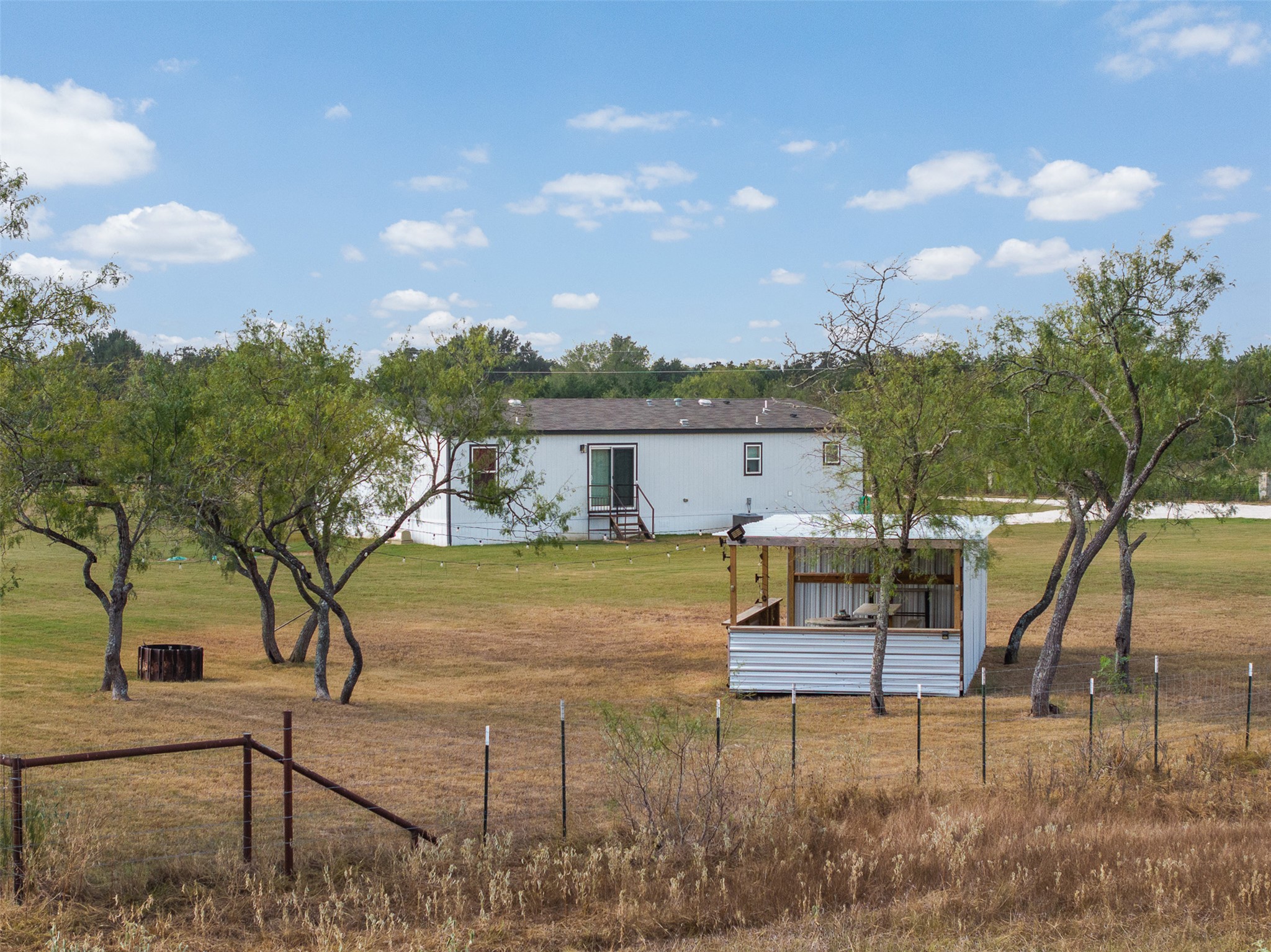 main property photo 14