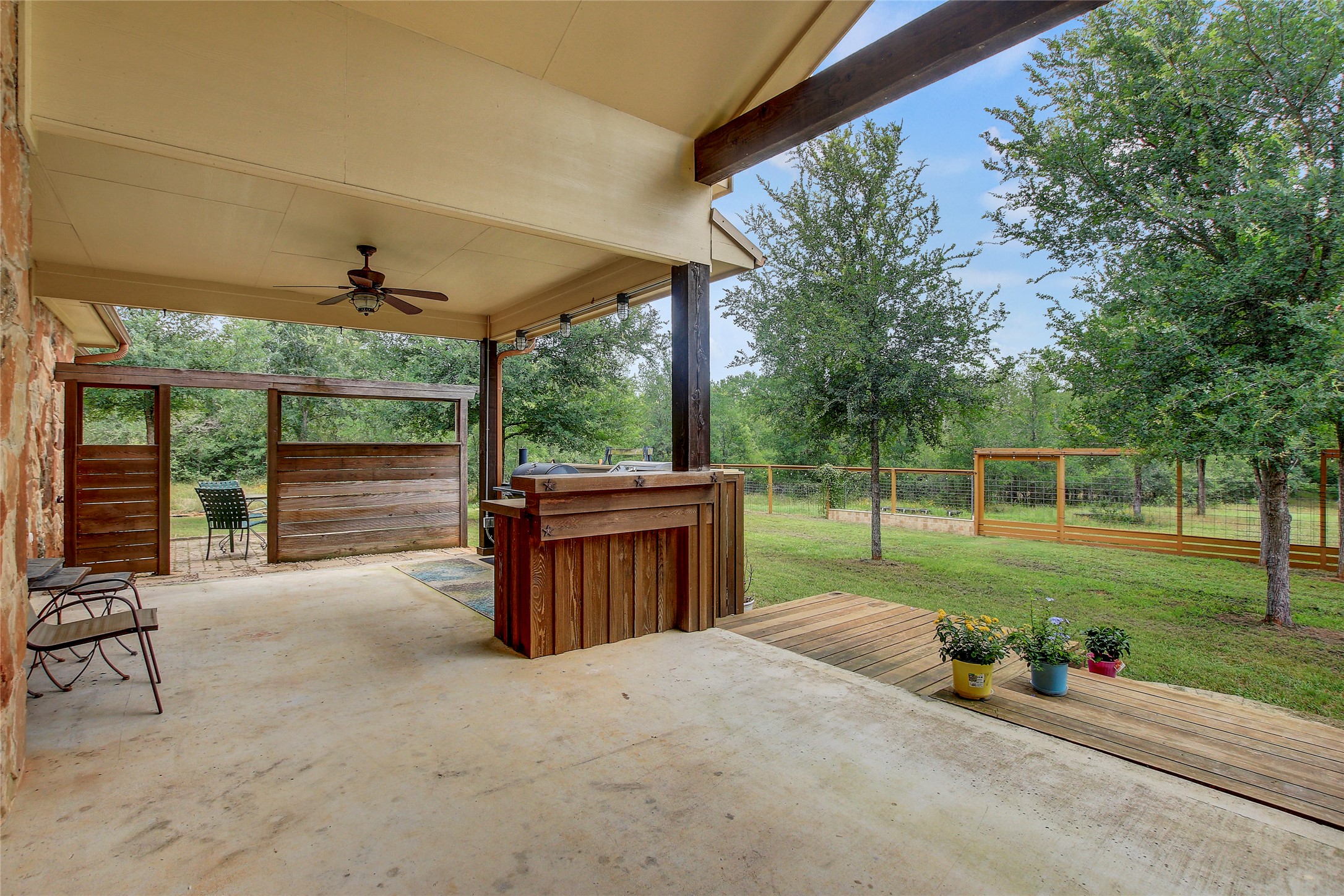 main property photo 27