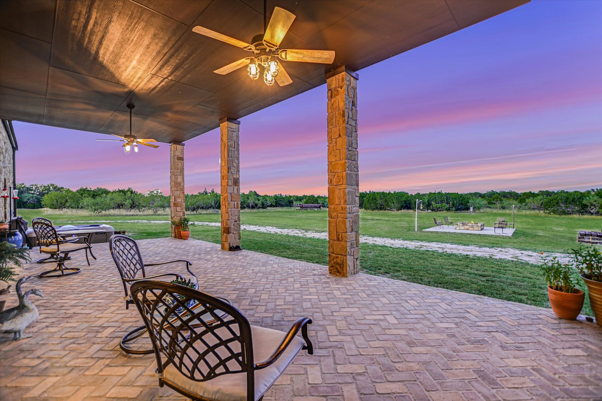 main property photo 7
