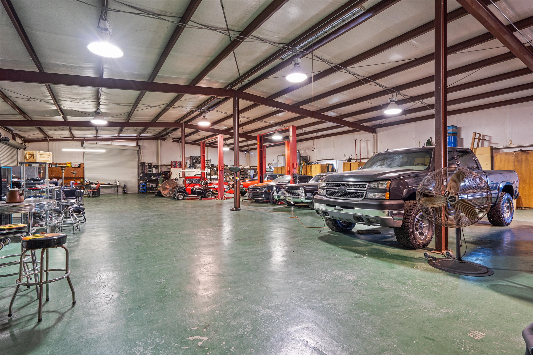 main property photo 24