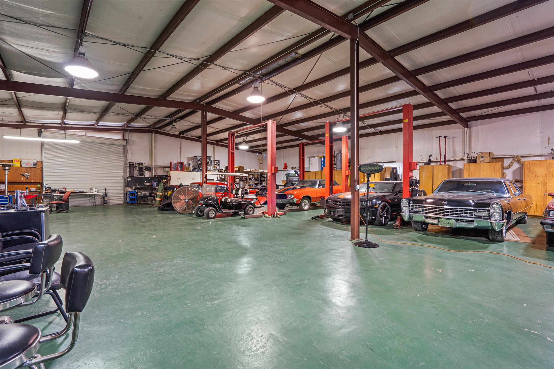 main property photo 25