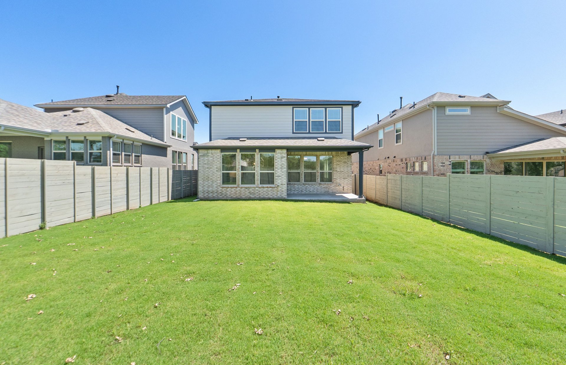 main property photo 25