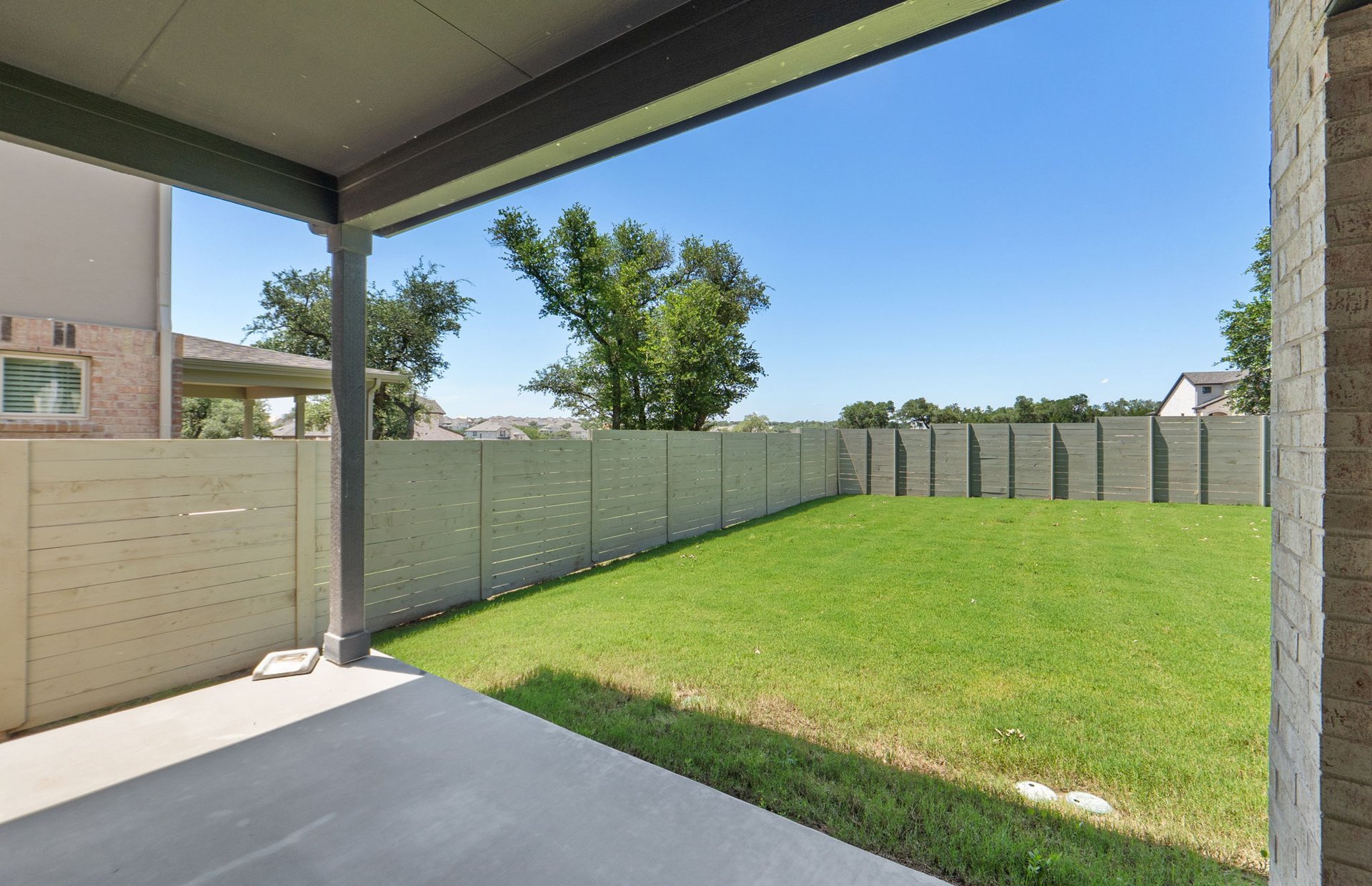 main property photo 27