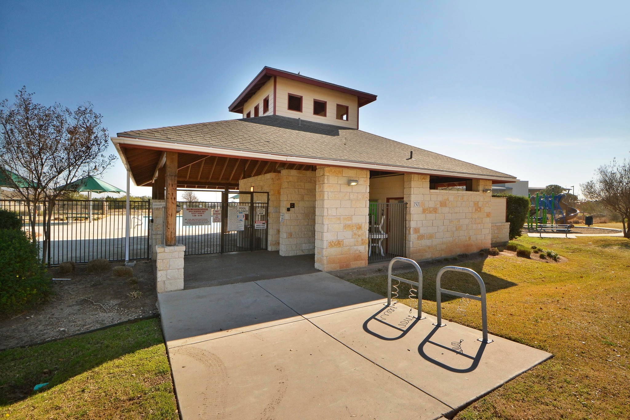 main property photo 21