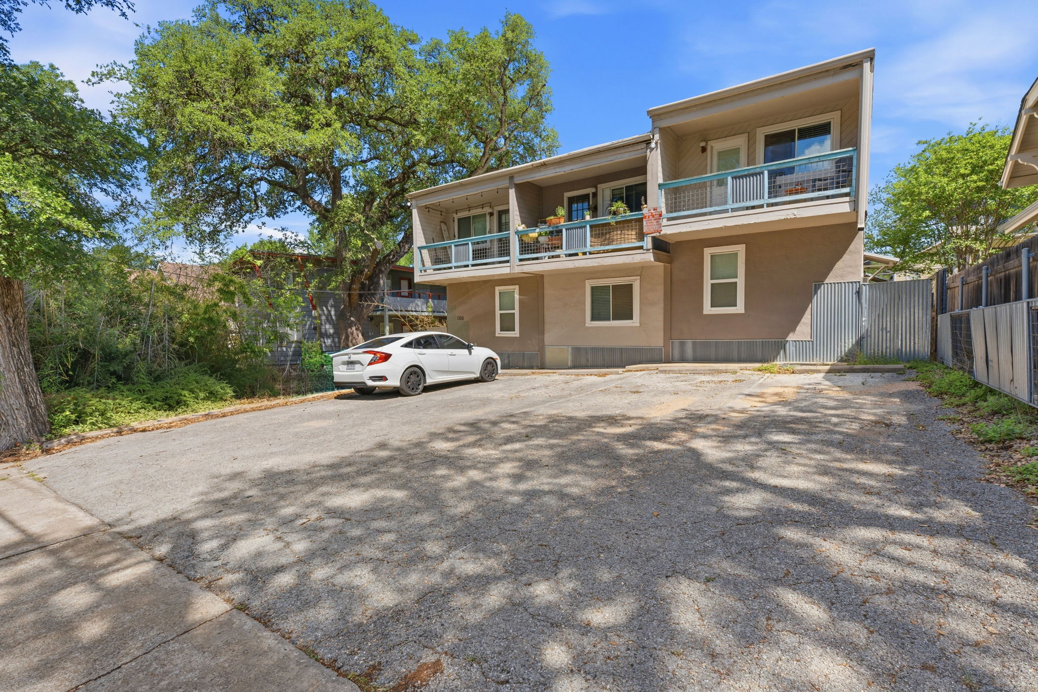 main property photo 19