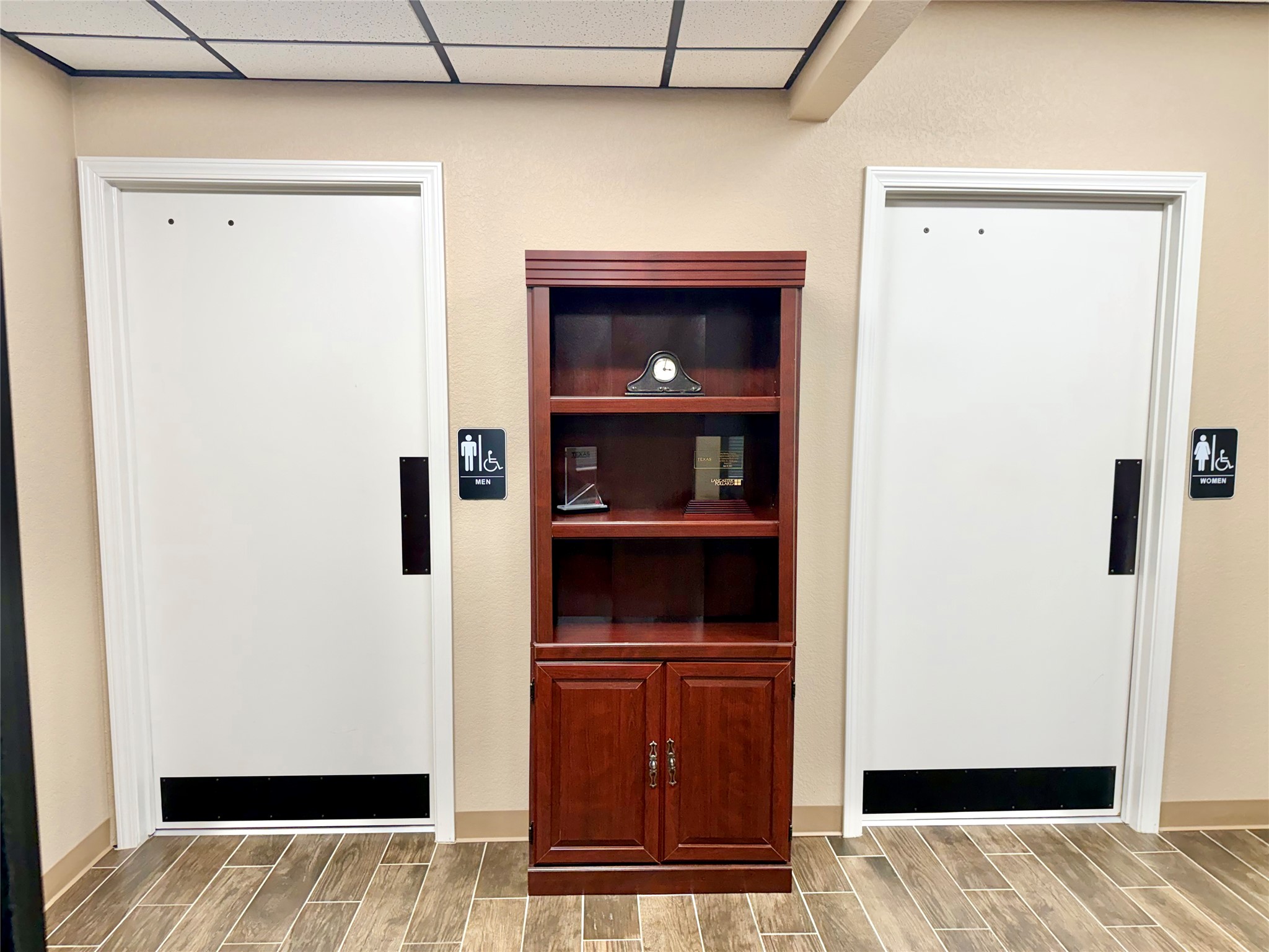 main property photo 31
