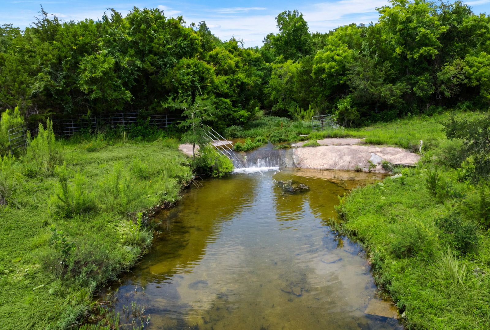 main property photo 19