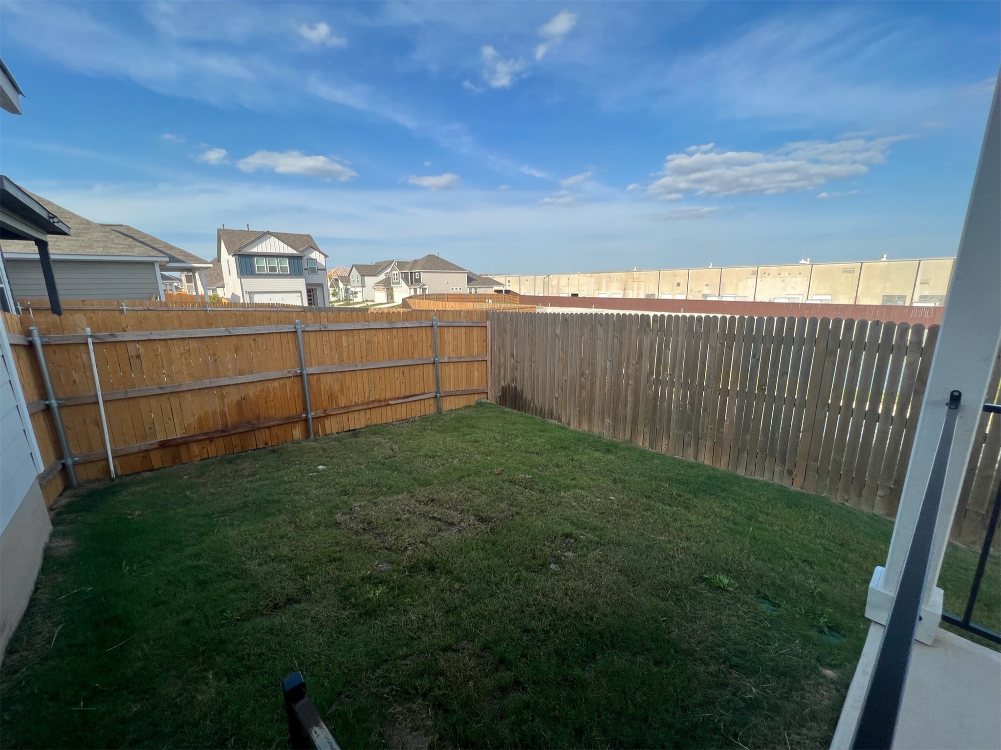 main property photo 20