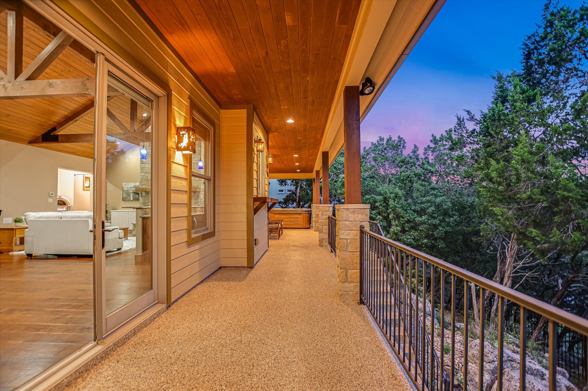 main property photo 23