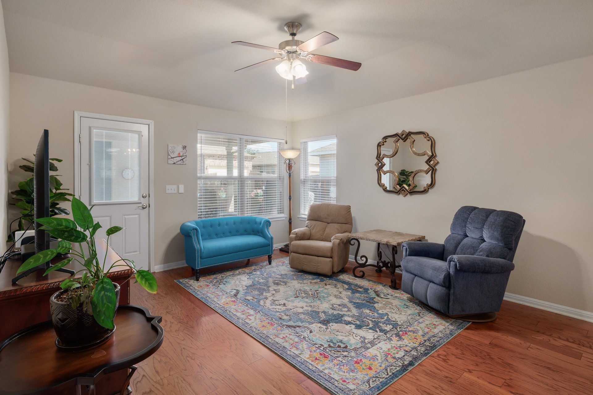 main property photo 6