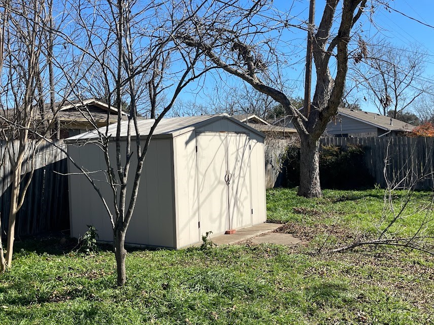 main property photo 38