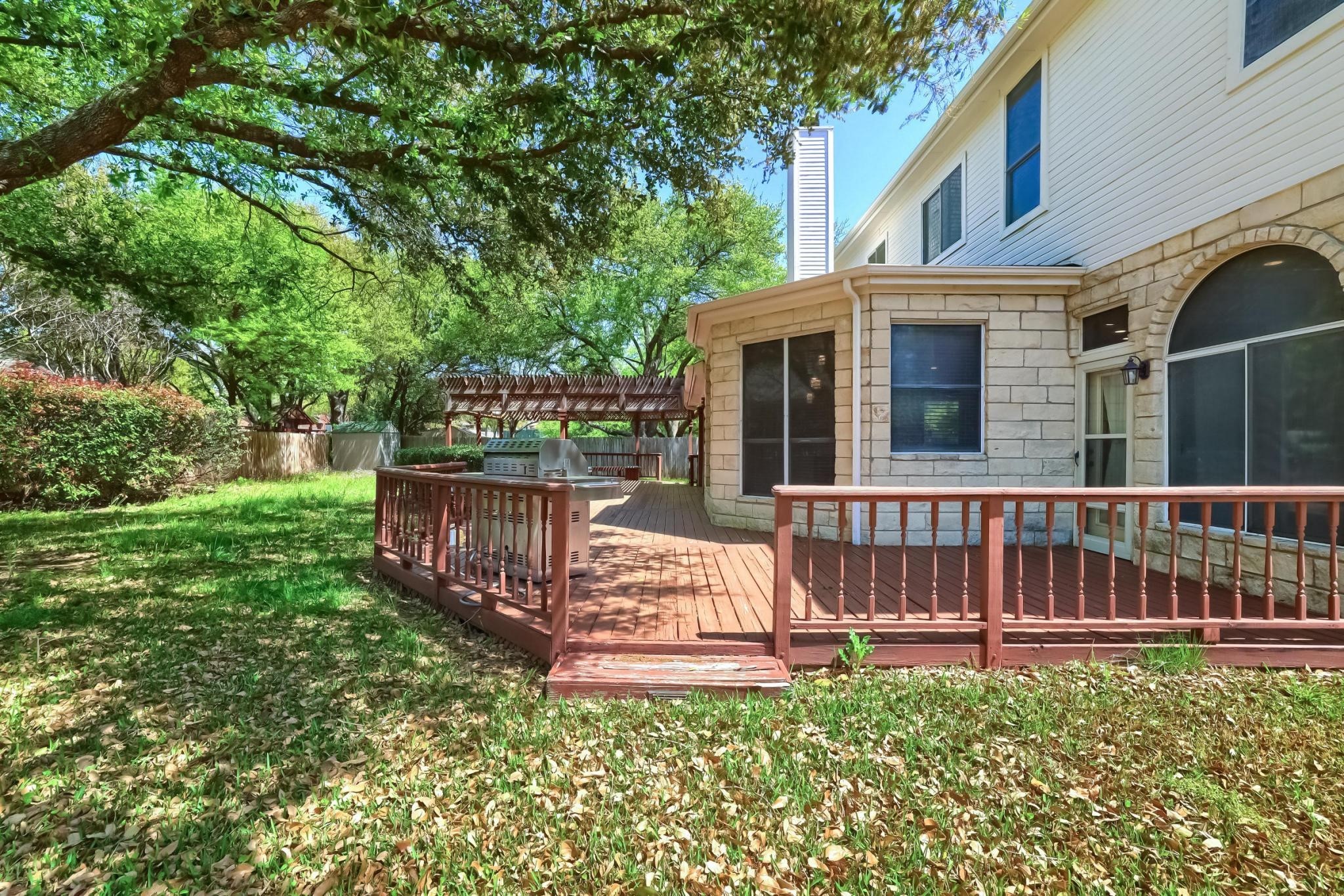 main property photo 32