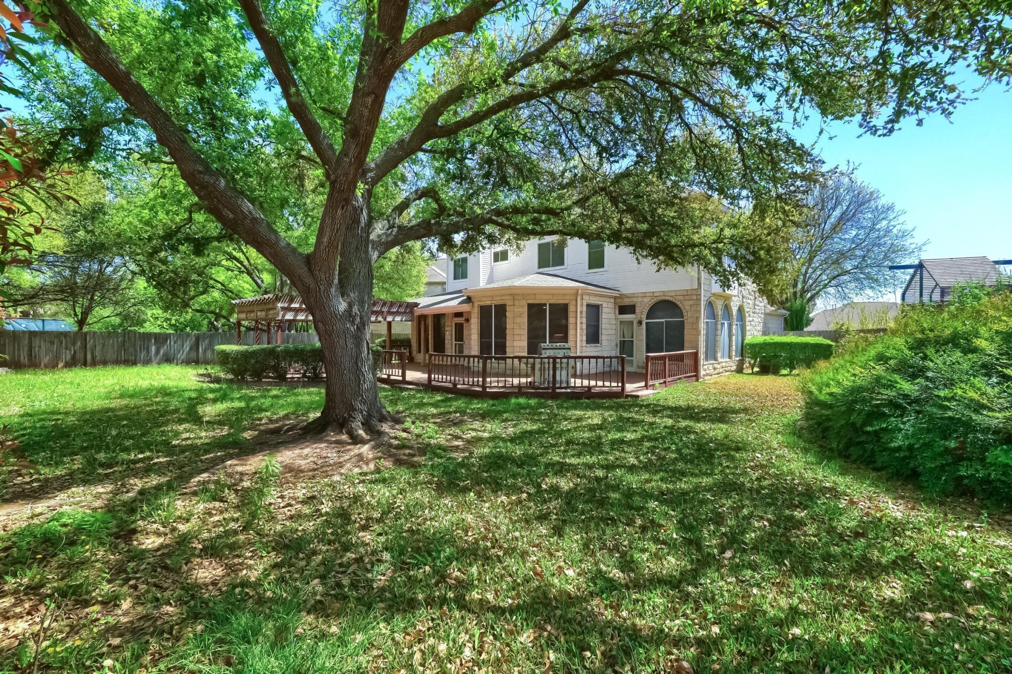 main property photo 35