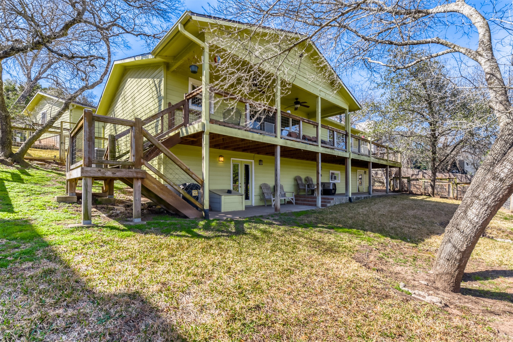 main property photo 17