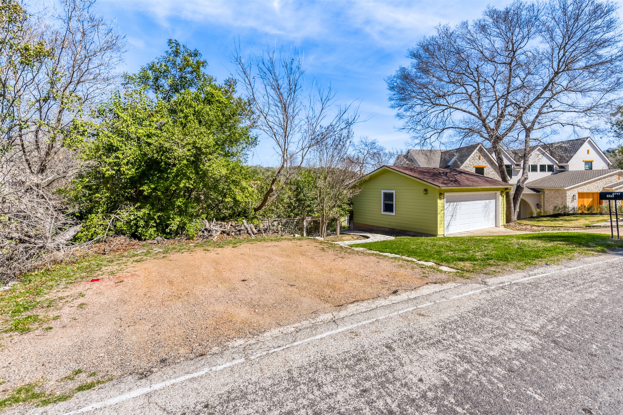 main property photo 8