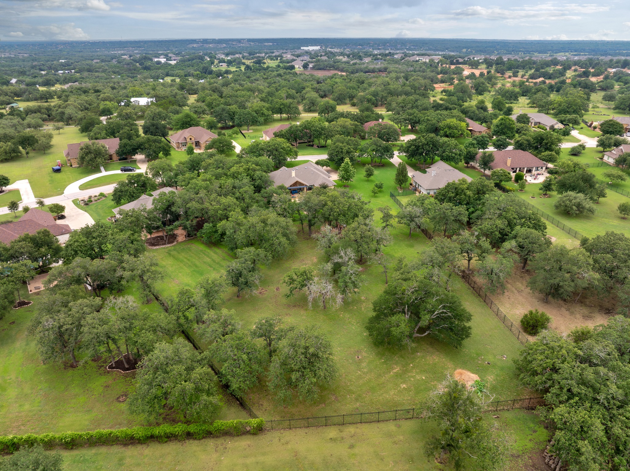 main property photo 32