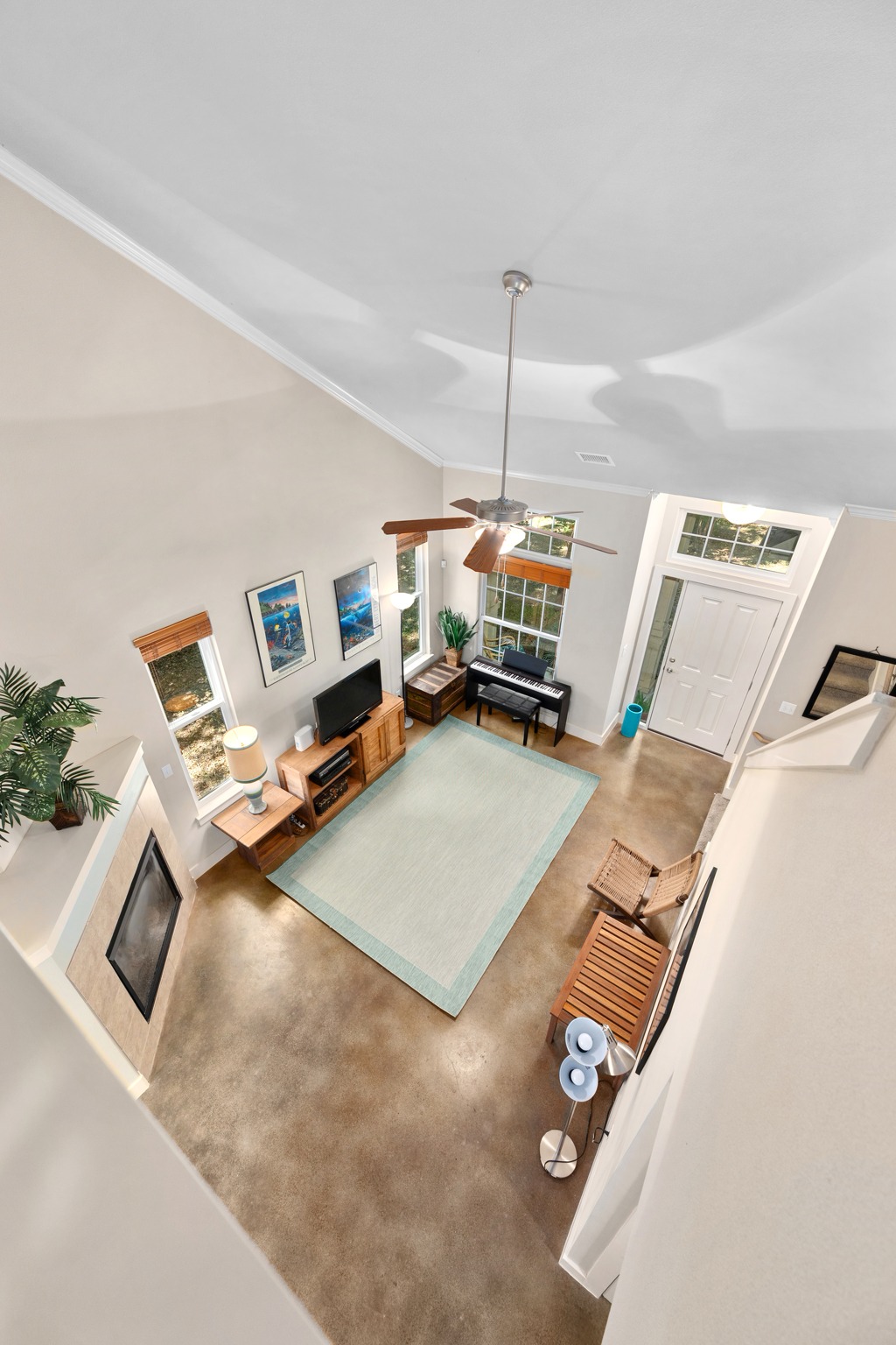 main property photo 14