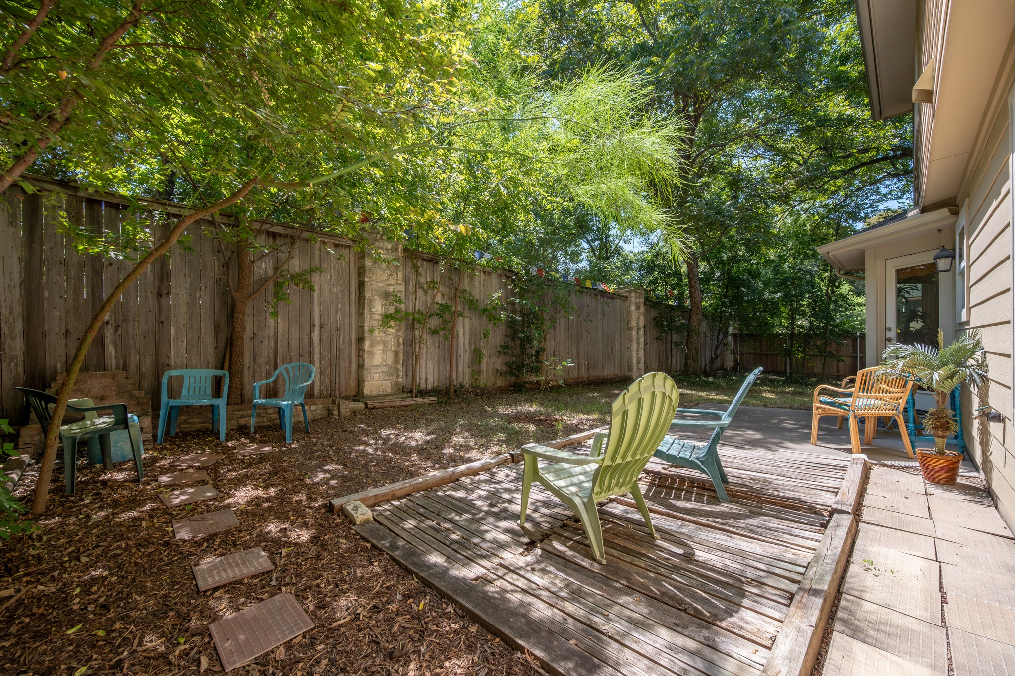 main property photo 19