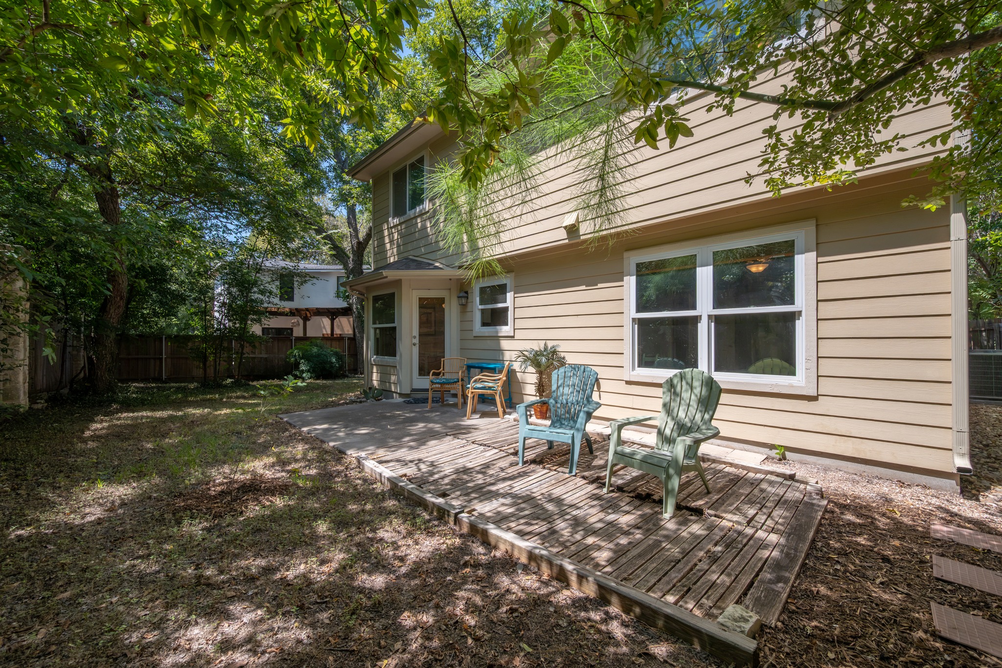 main property photo 20