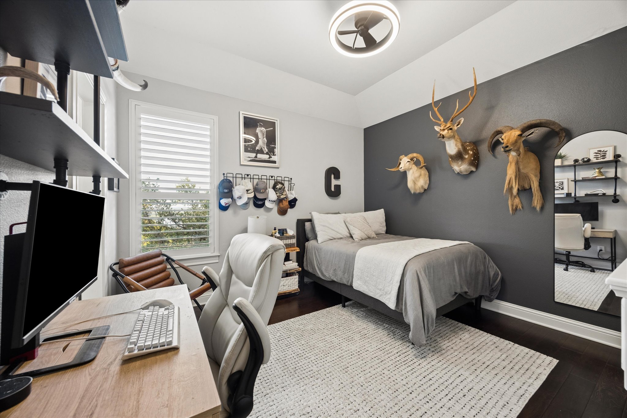 main property photo 23