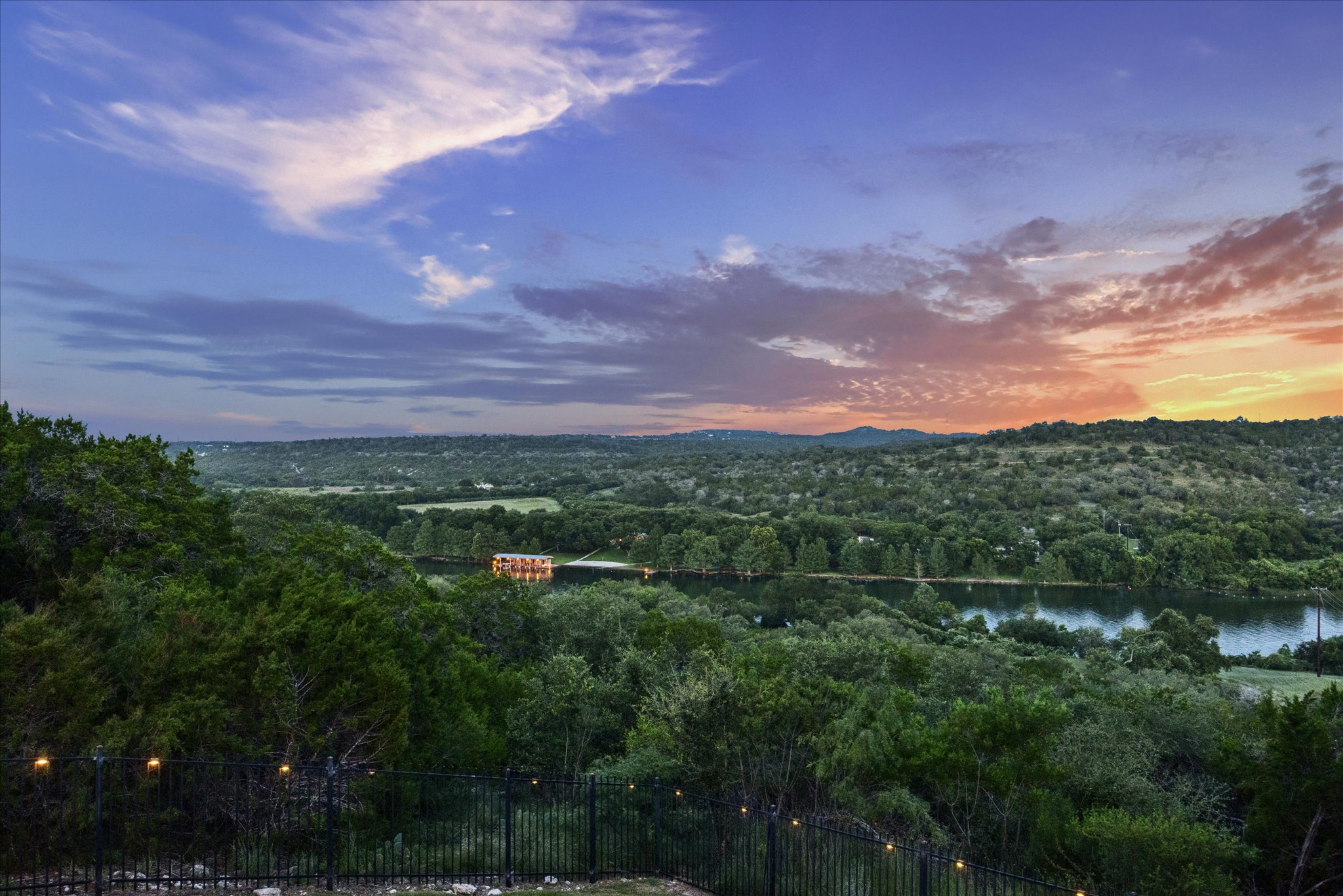 main property photo 28