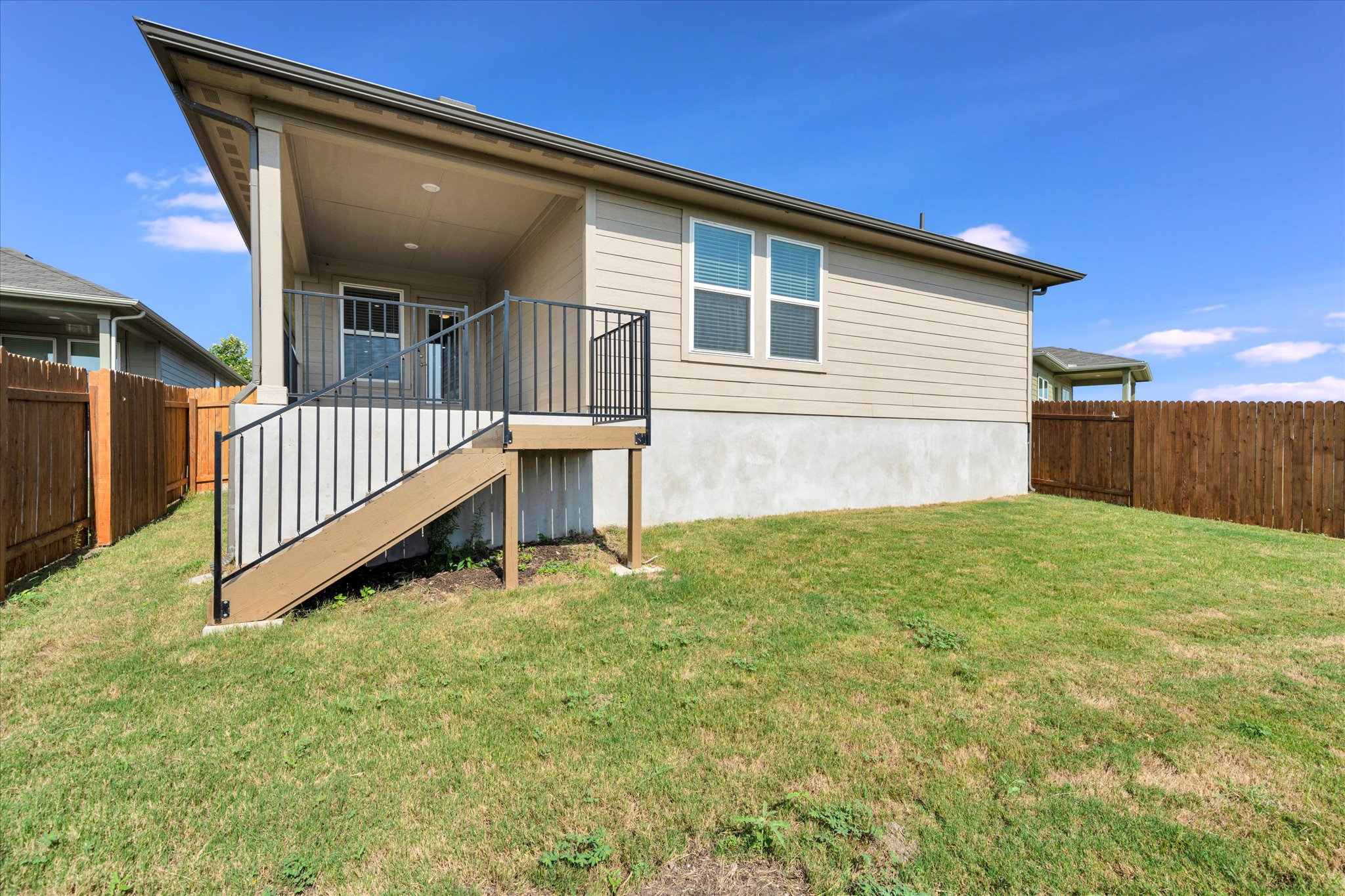 main property photo 26