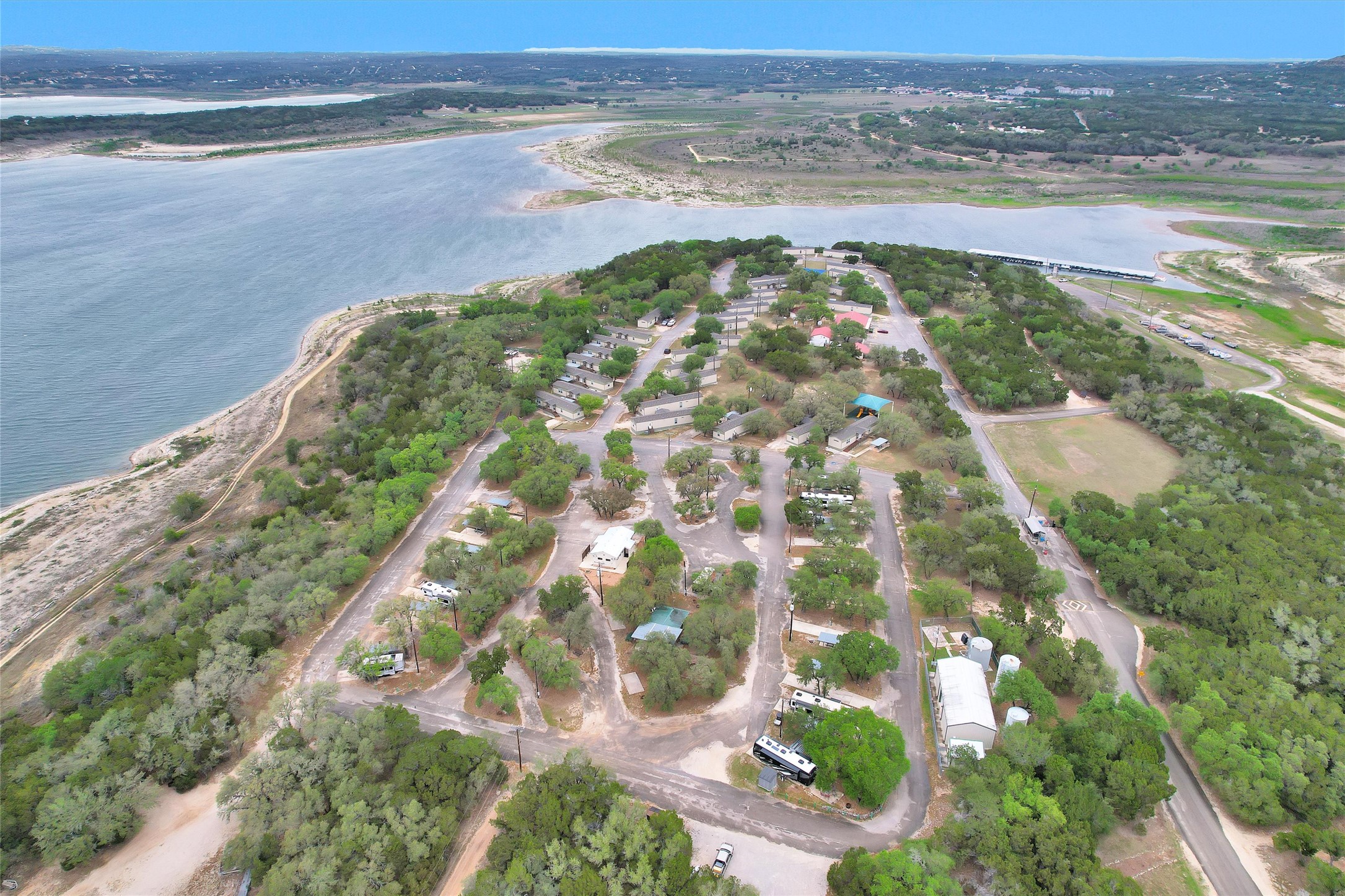main property photo 28