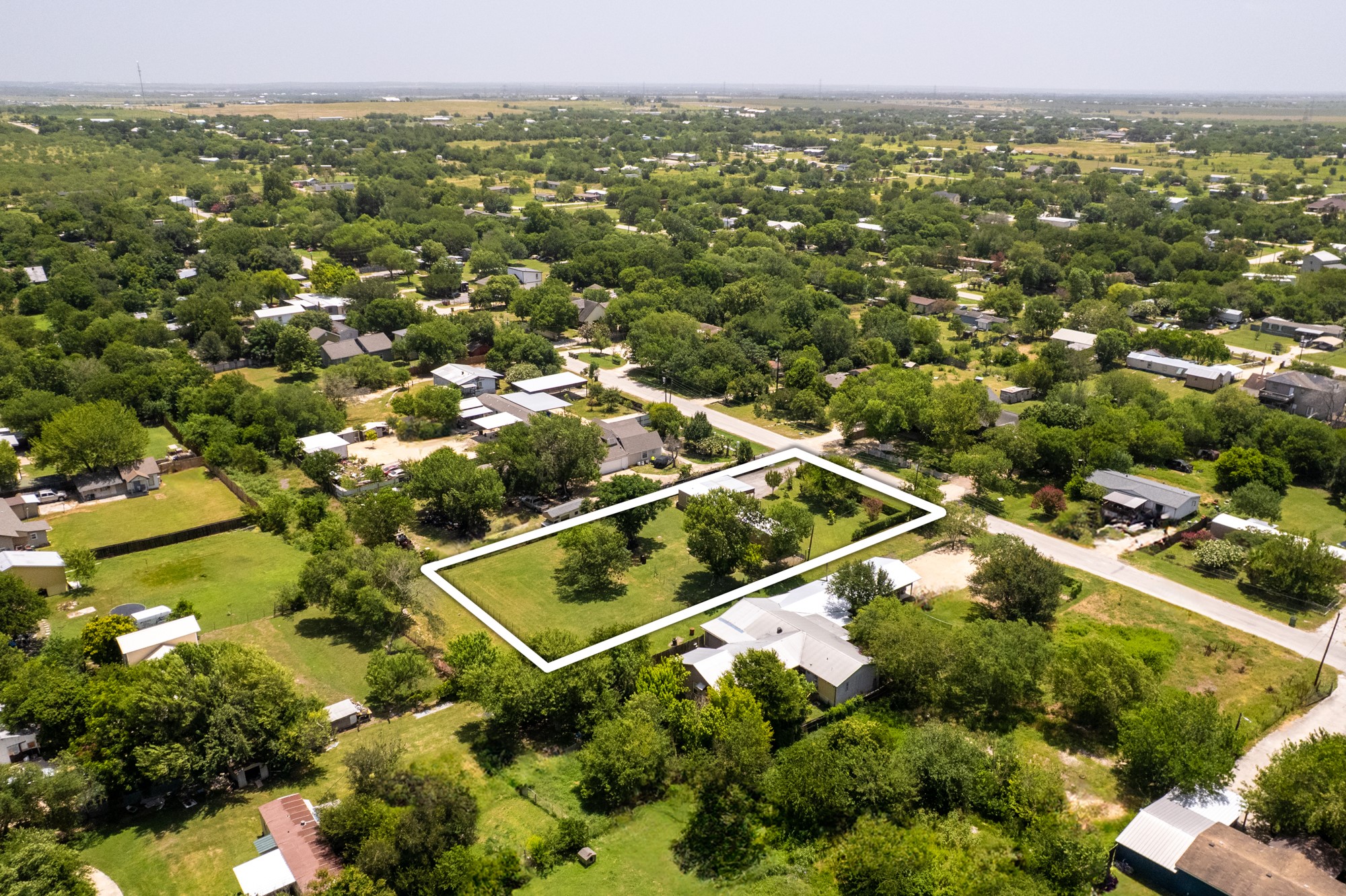 main property photo 28