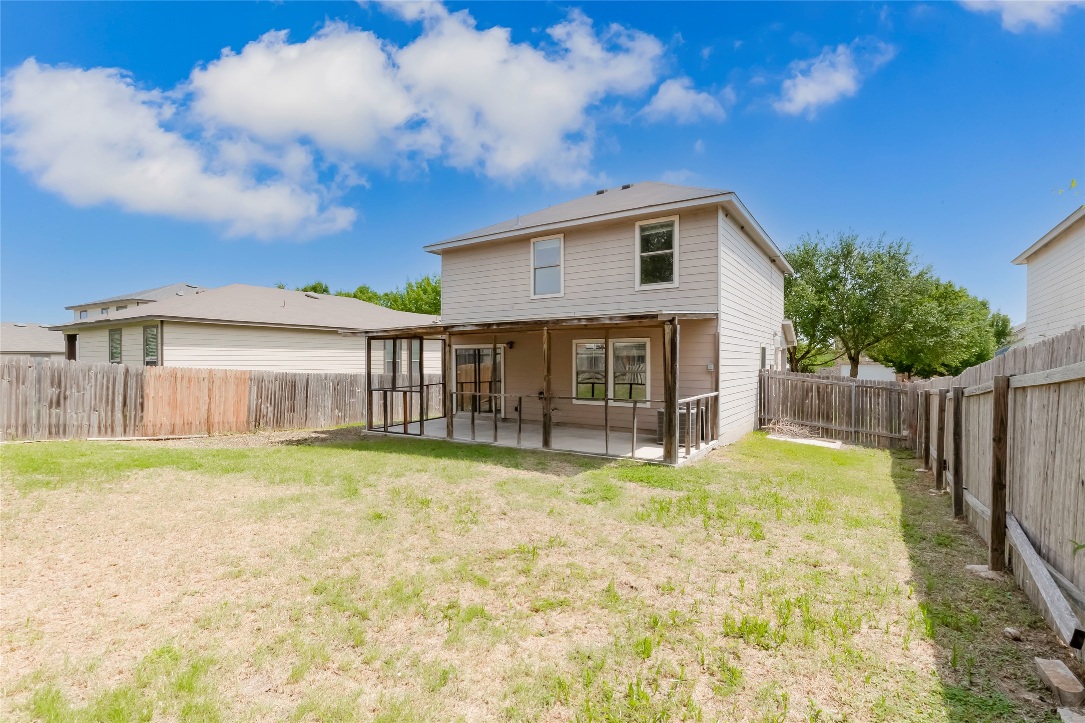 main property photo 30