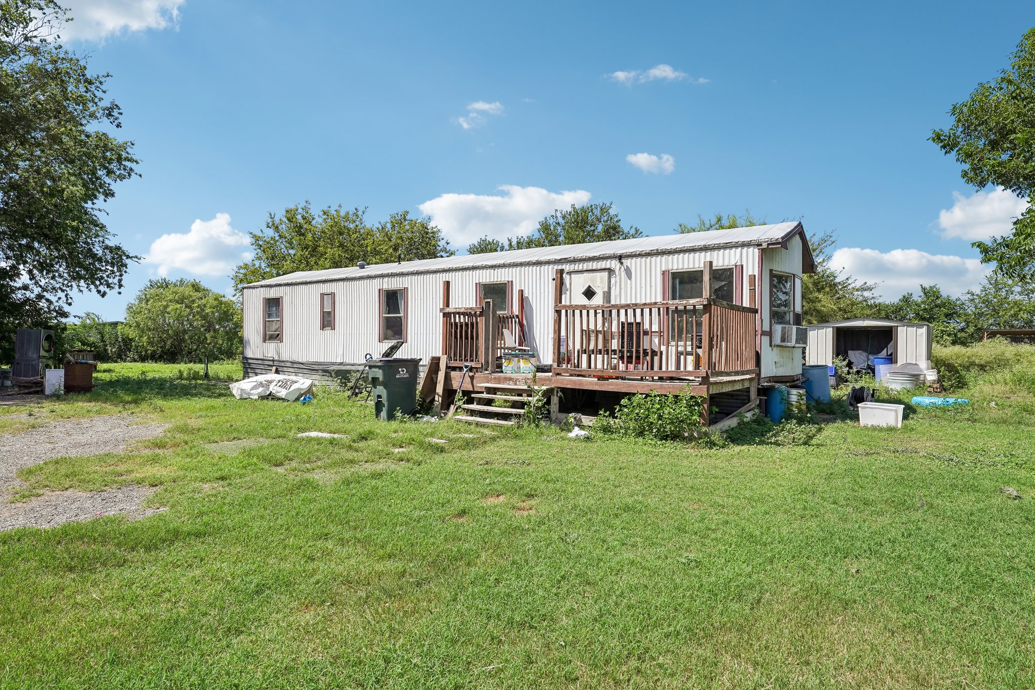 main property photo 16