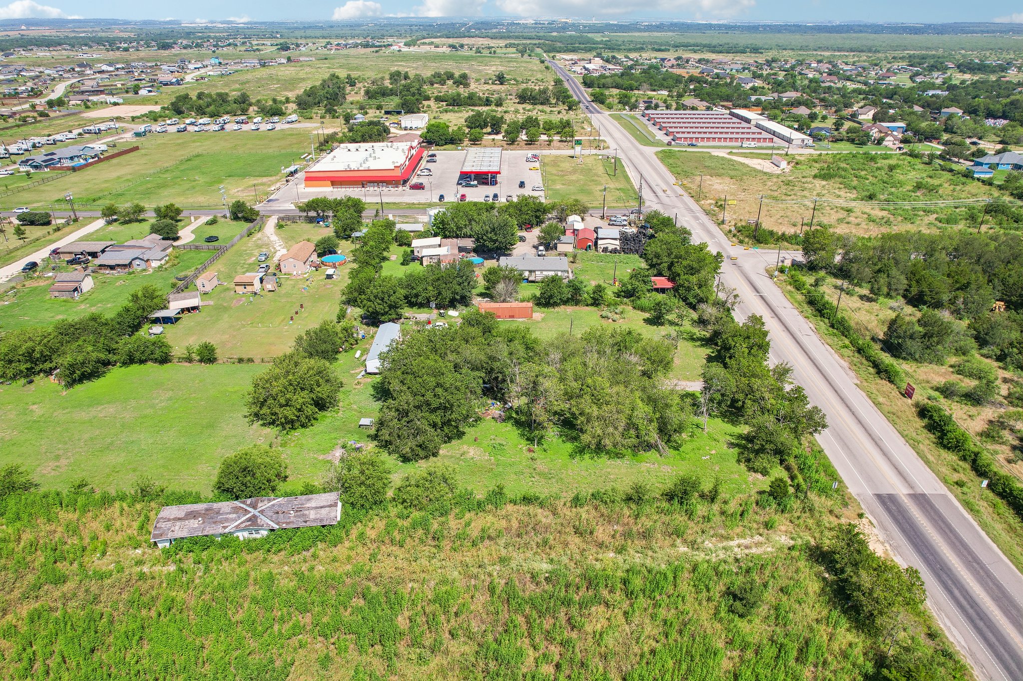 main property photo 8