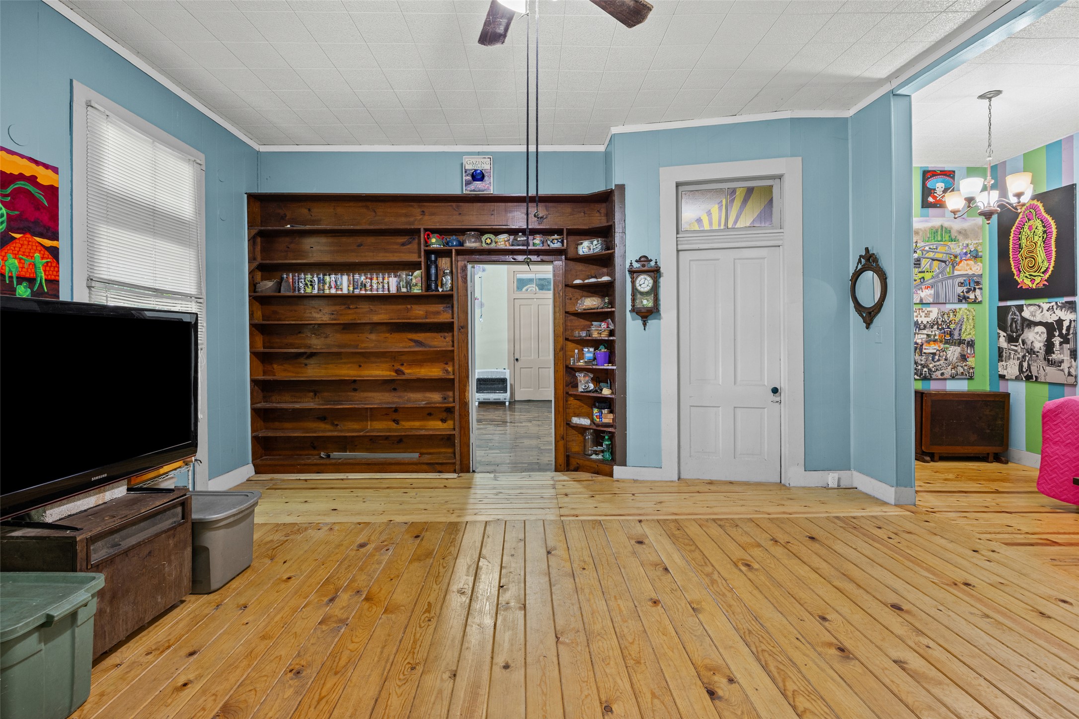main property photo 8